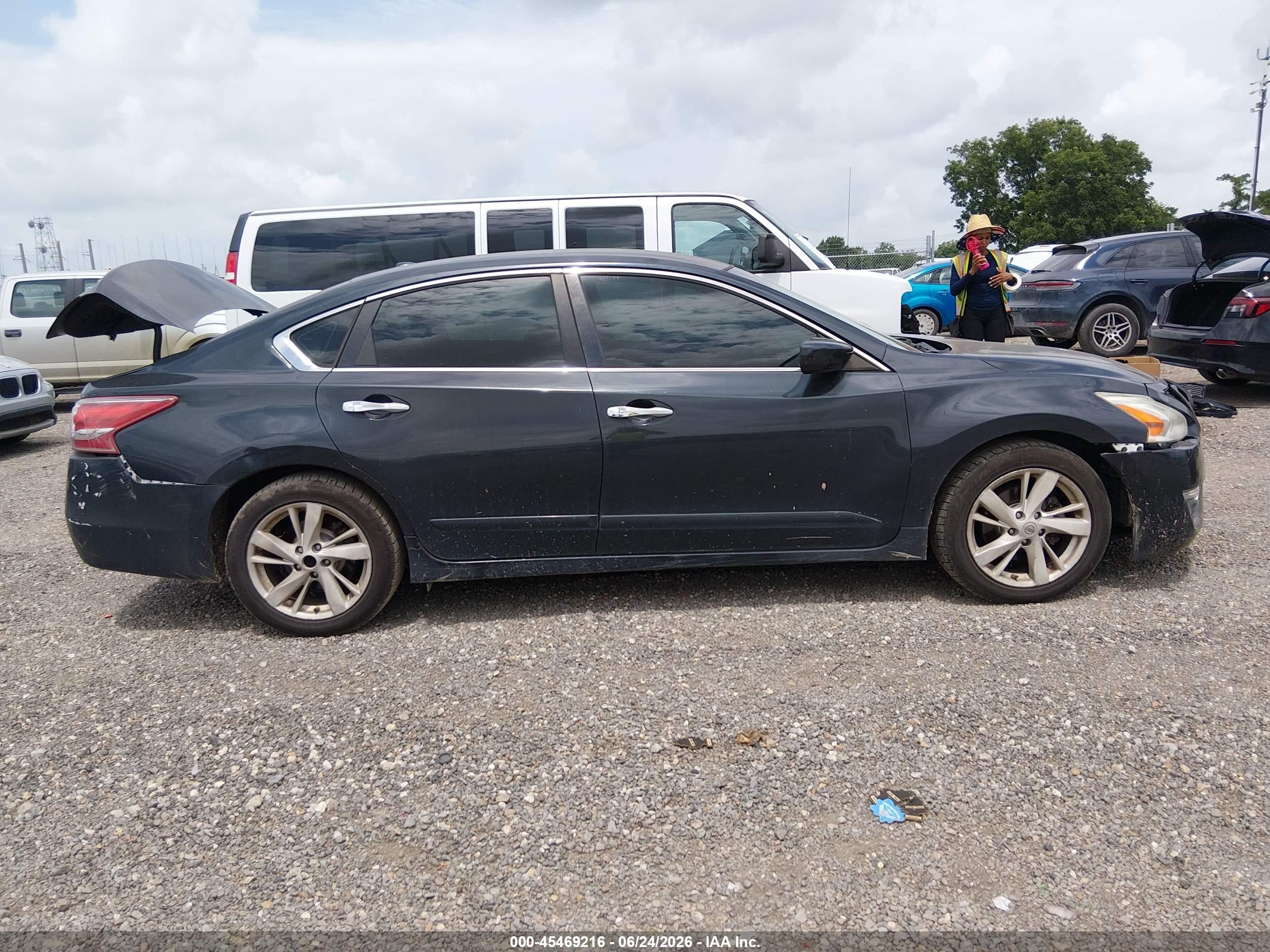 2013 Nissan Altima 2.5 Sv Gray vin: 1N4AL3AP3DN560781