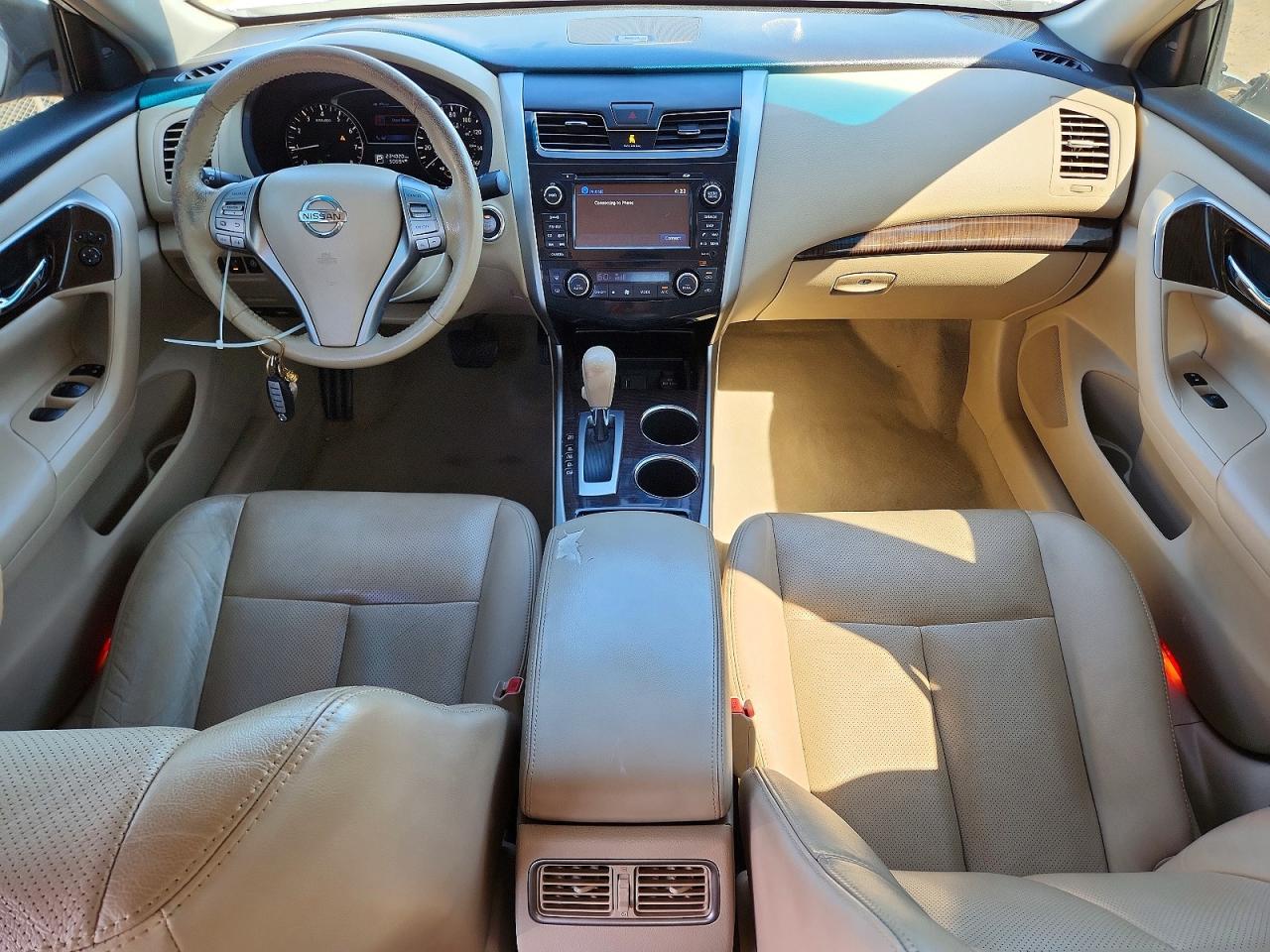 2013 Nissan Altima 2.5 White vin: 1N4AL3AP3DN579363