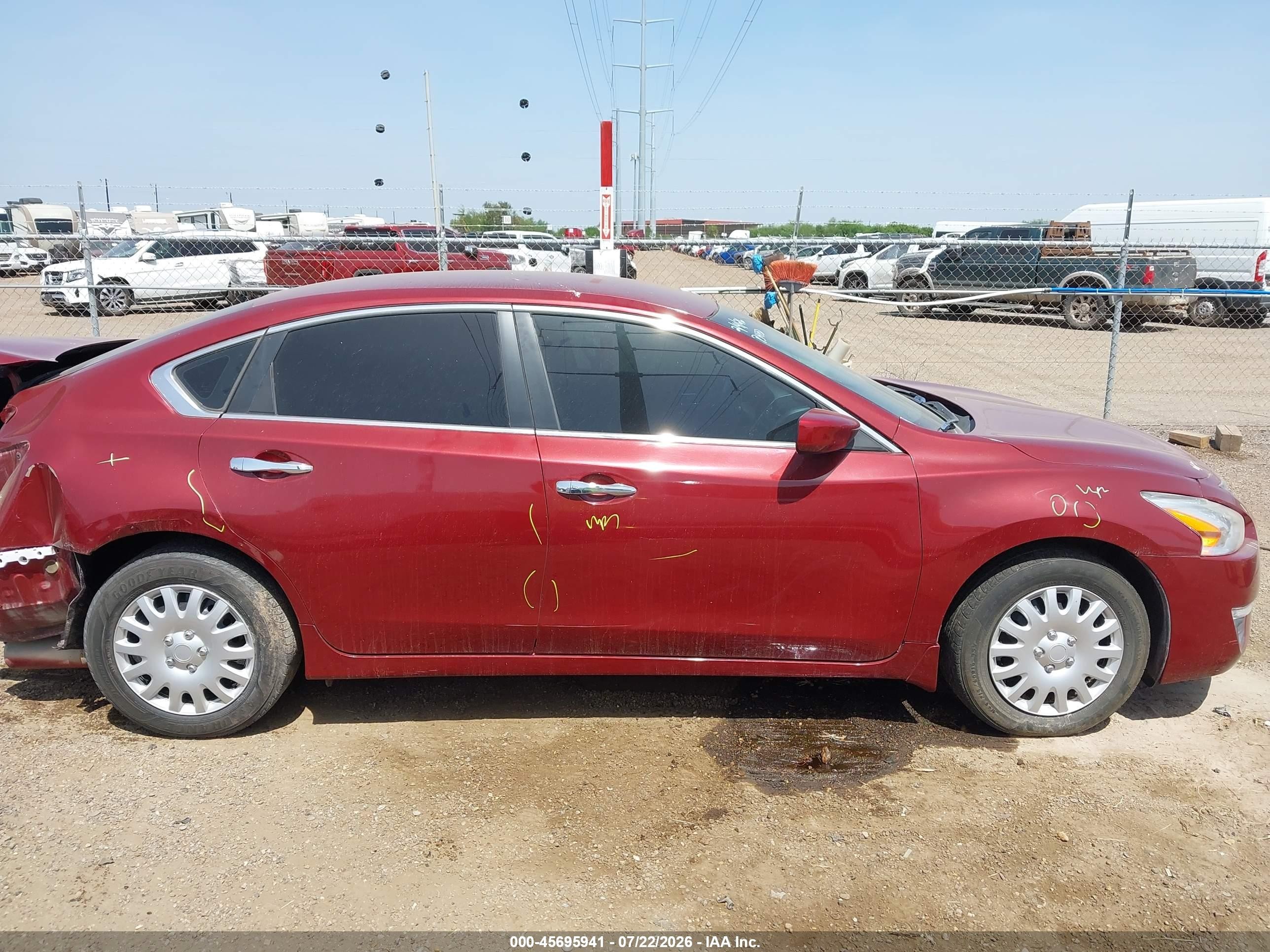 2013 Nissan Altima 2.5 S Red vin: 1N4AL3AP3DN580643