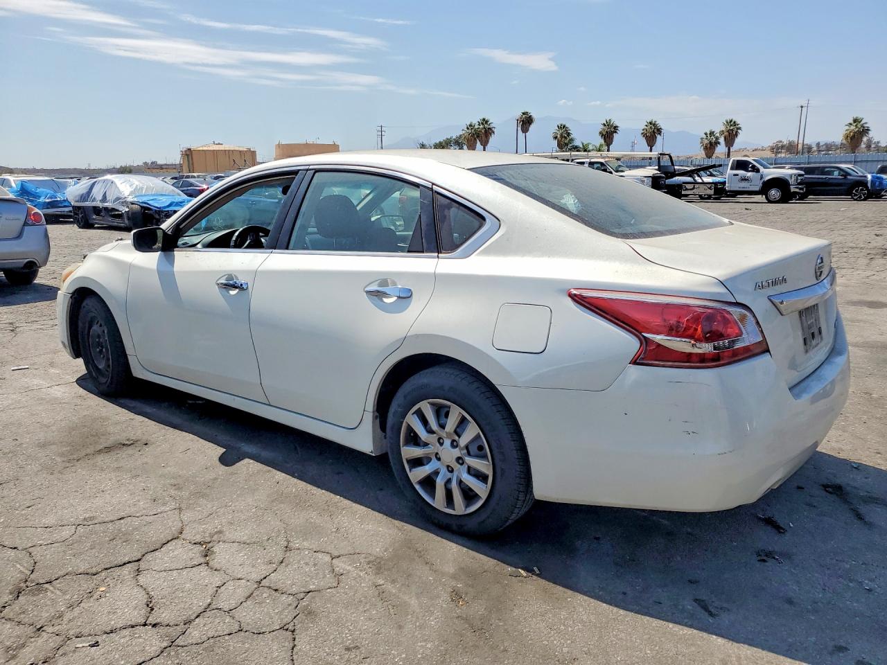 2013 Nissan Altima 2.5 Белый vin: 1N4AL3AP3DN582389