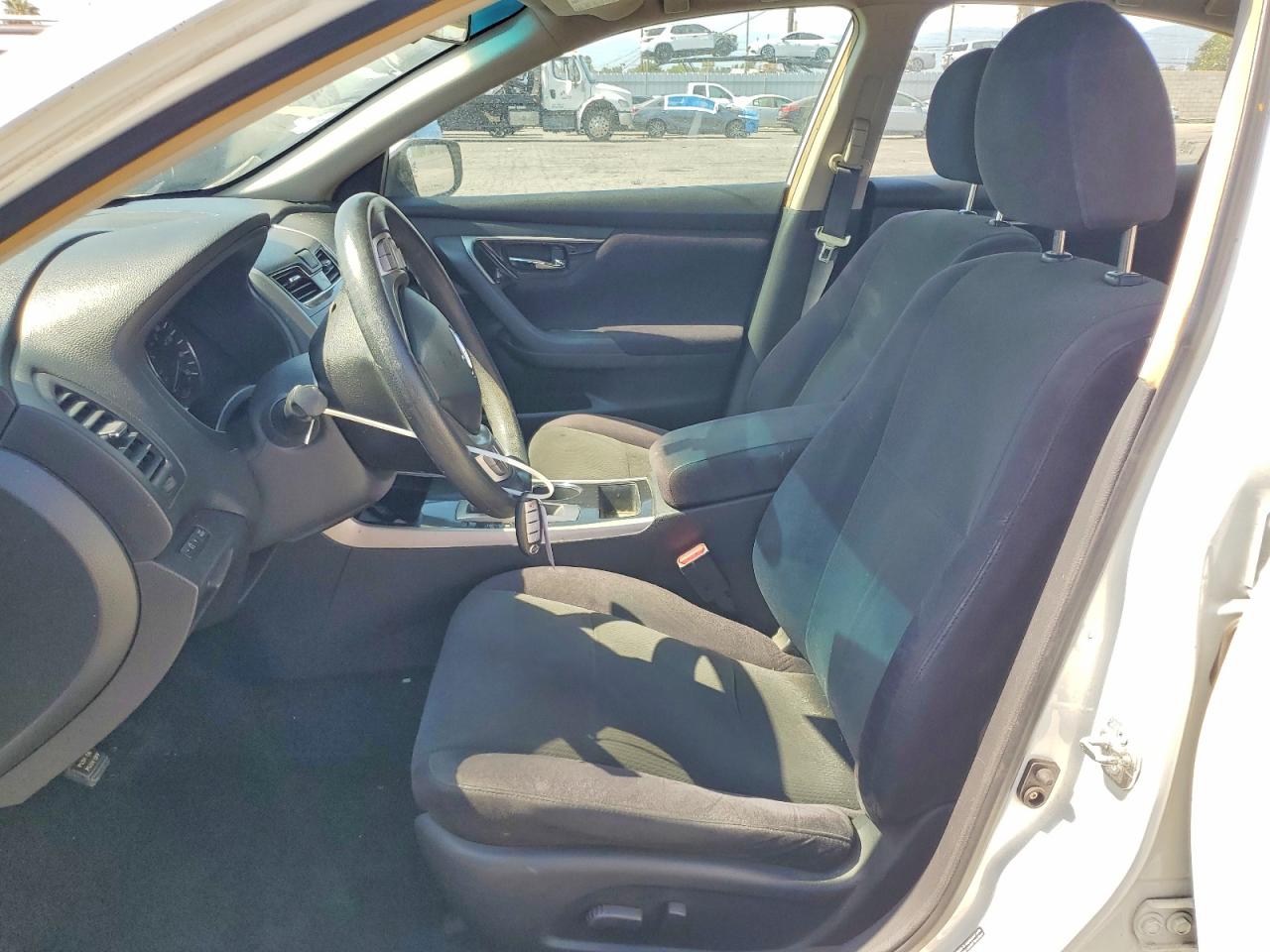 2013 Nissan Altima 2.5 Белый vin: 1N4AL3AP3DN582389