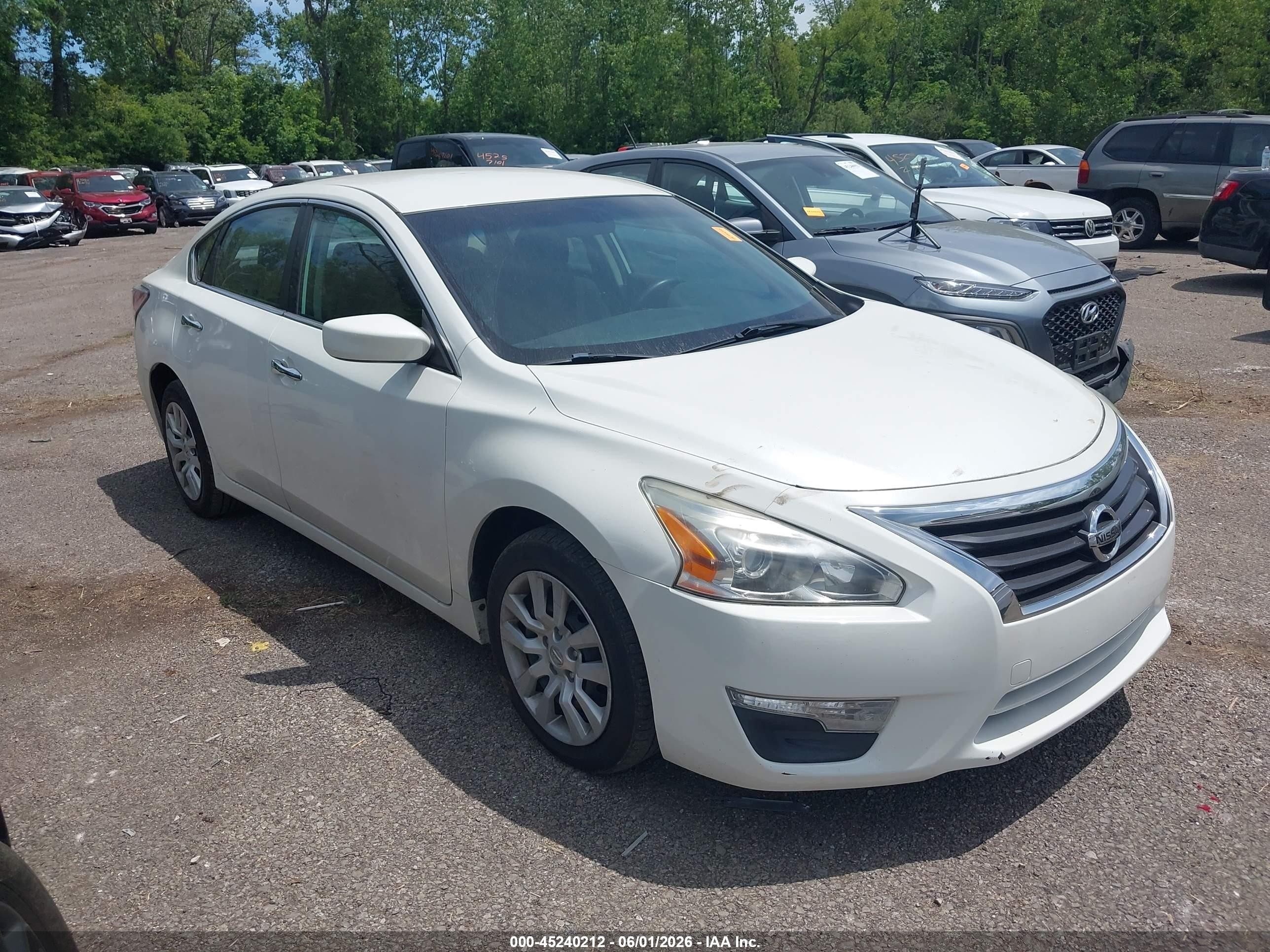 2014 Nissan Altima 2.5 S White vin: 1N4AL3AP3EC106091