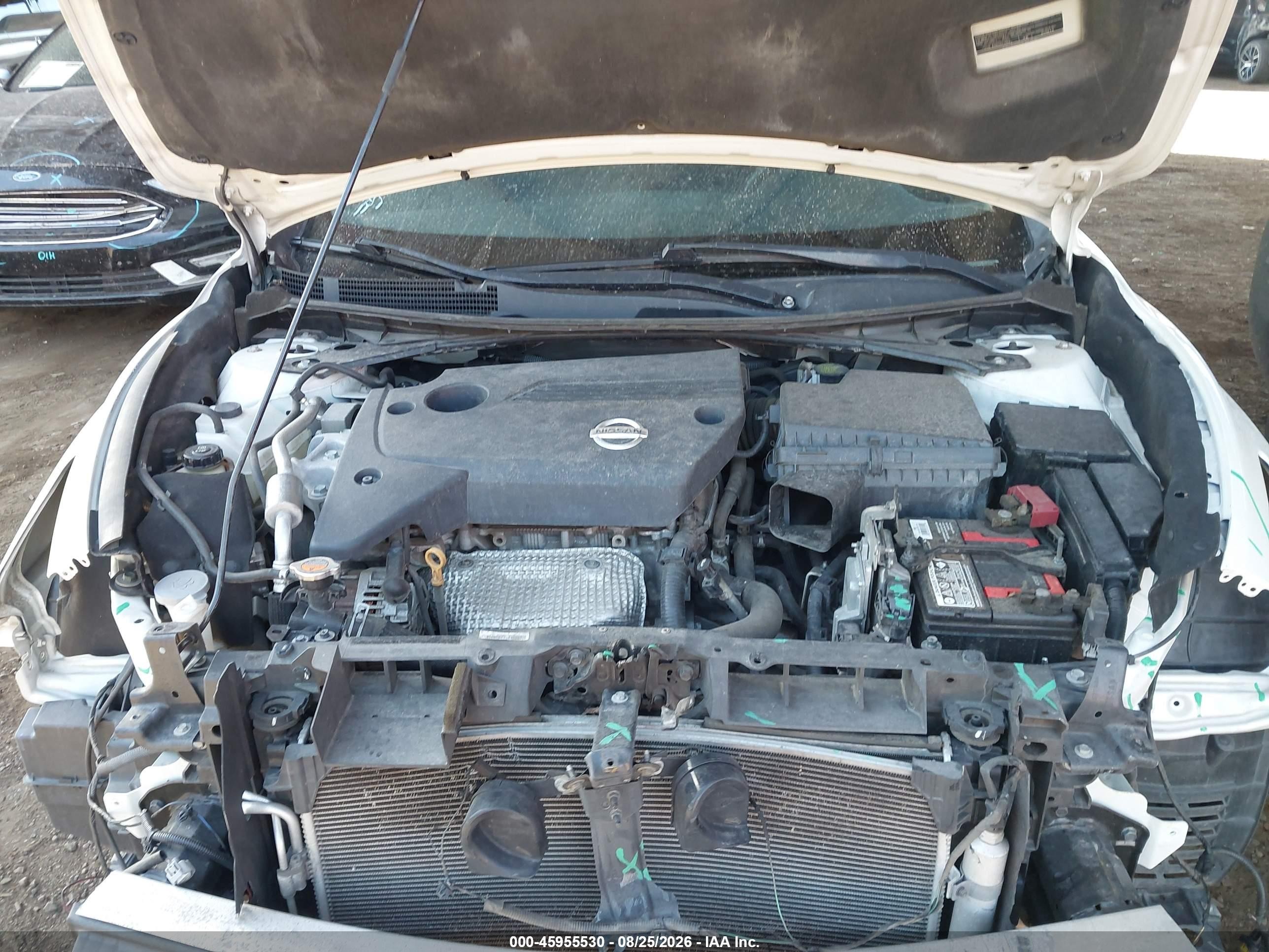 2014 Nissan Altima 2.5 S Белый vin: 1N4AL3AP3EC114370