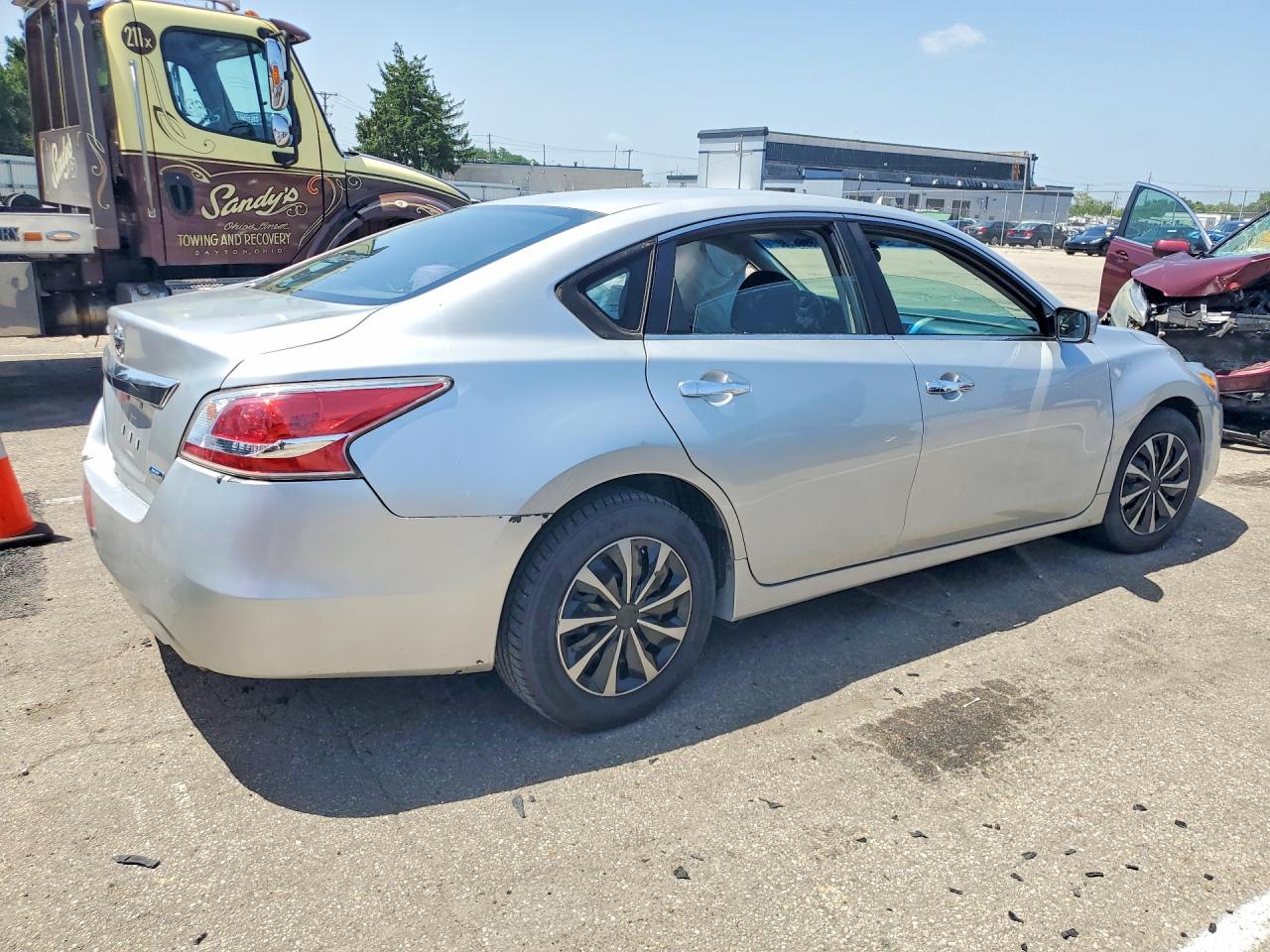 2014 Nissan Altima 2.5 S Серебряный vin: 1N4AL3AP3EC121965