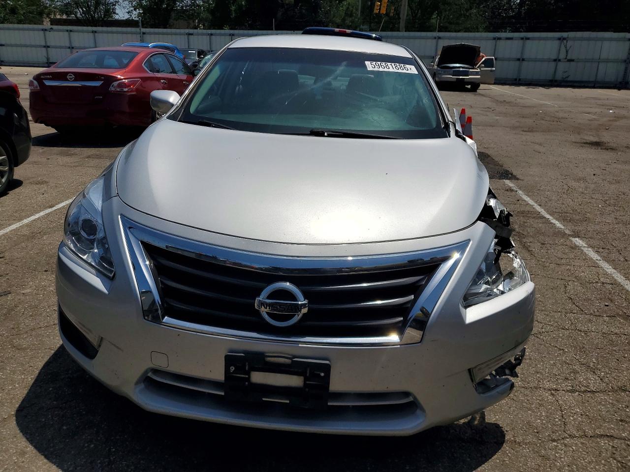 2014 Nissan Altima 2.5 S Серебряный vin: 1N4AL3AP3EC121965