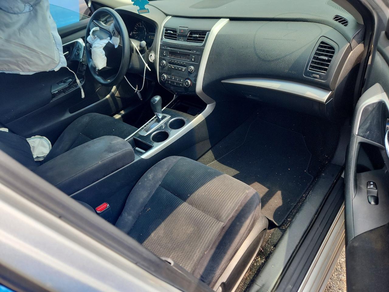 2014 Nissan Altima 2.5 S Серебряный vin: 1N4AL3AP3EC121965