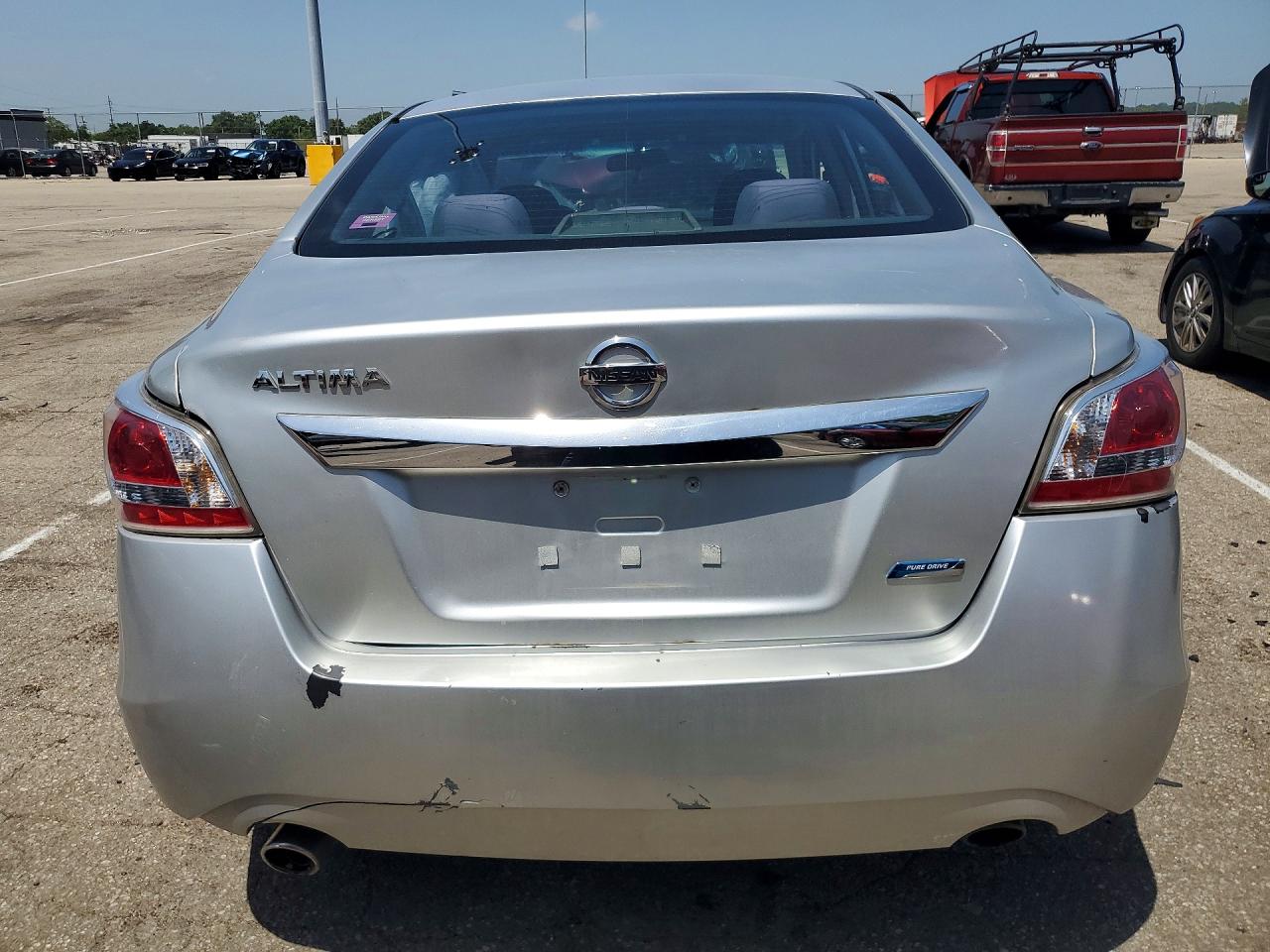 2014 Nissan Altima 2.5 S Серебряный vin: 1N4AL3AP3EC121965