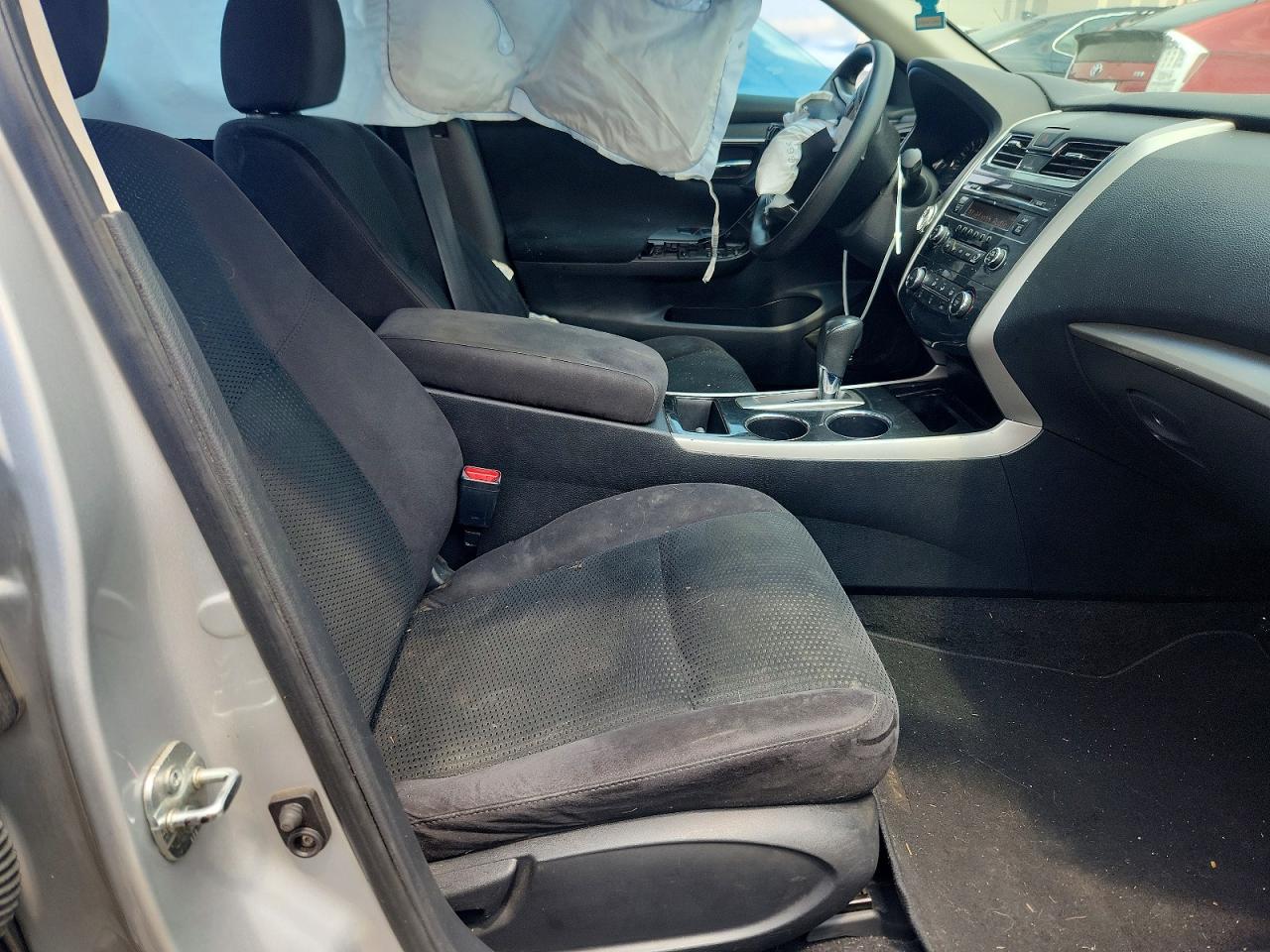 2014 Nissan Altima 2.5 S Серебряный vin: 1N4AL3AP3EC121965