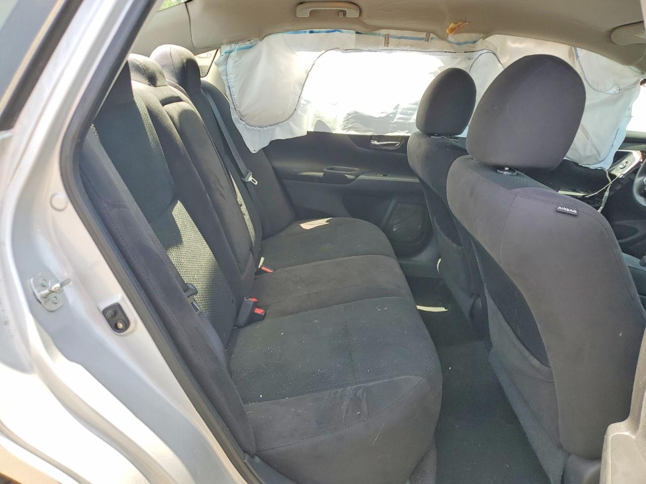 2014 Nissan Altima 2.5 S Серебряный vin: 1N4AL3AP3EC121965