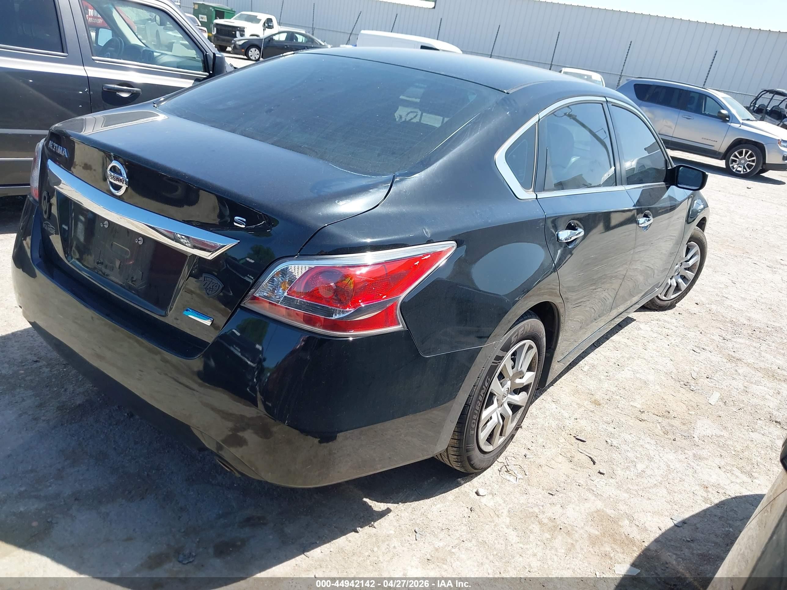2014 Nissan Altima 2.5 S Черный vin: 1N4AL3AP3EC128141