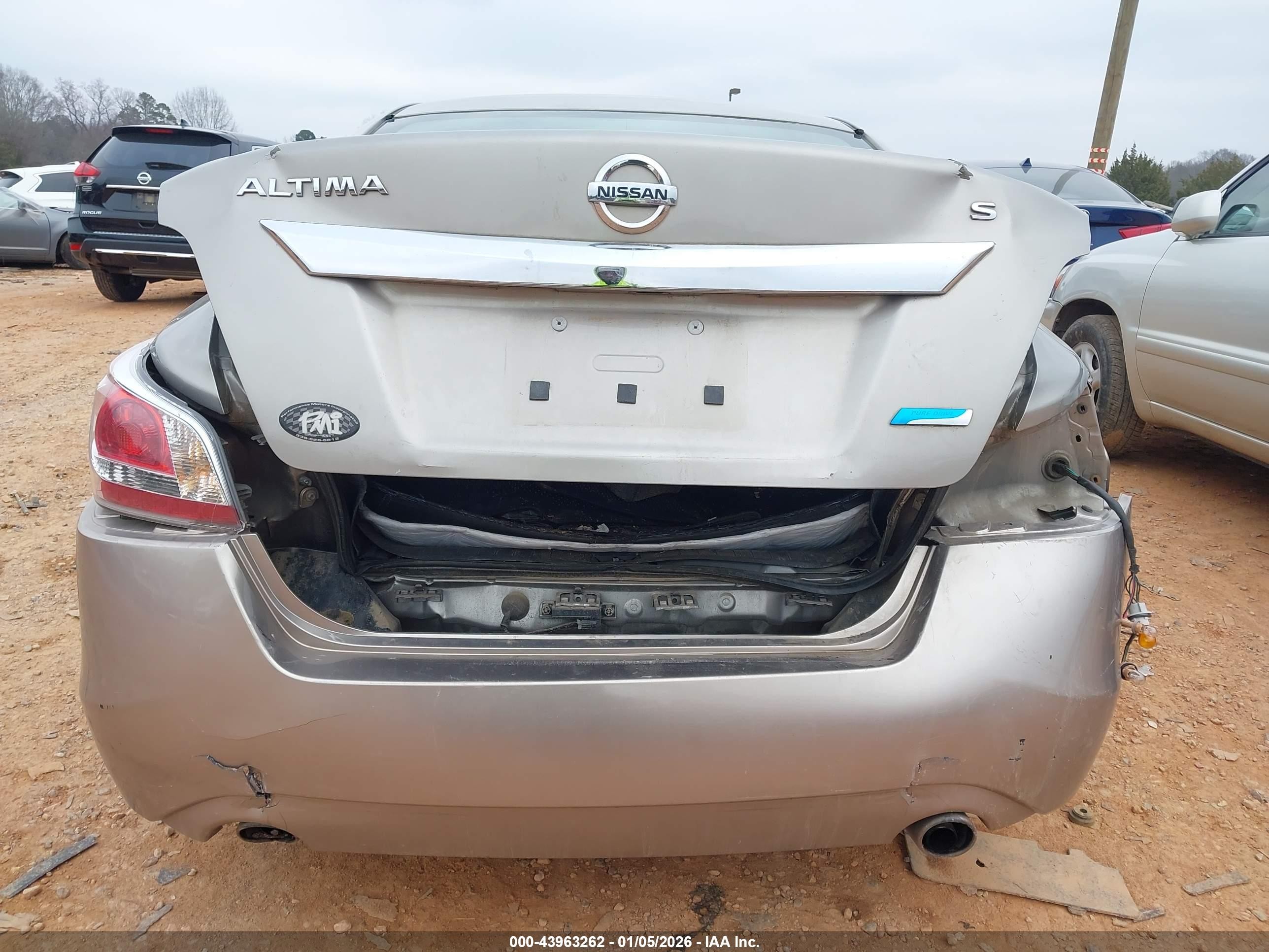 2014 Nissan Altima 2.5 S Tan vin: 1N4AL3AP3EC145862