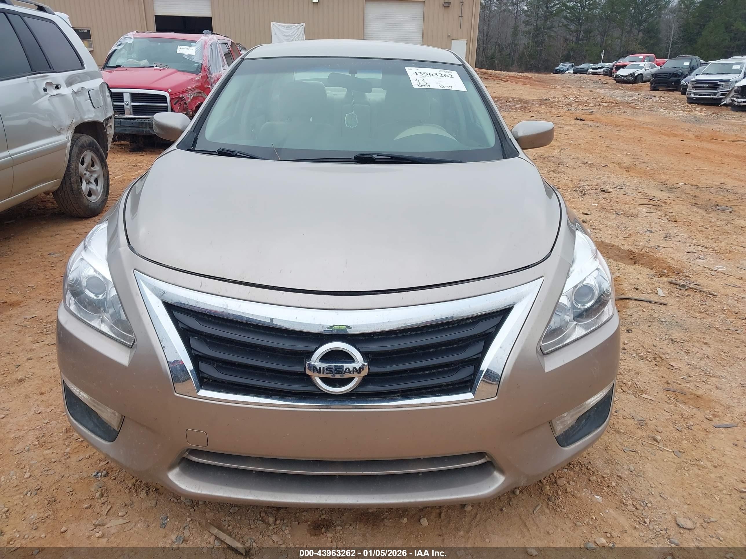 2014 Nissan Altima 2.5 S Tan vin: 1N4AL3AP3EC145862