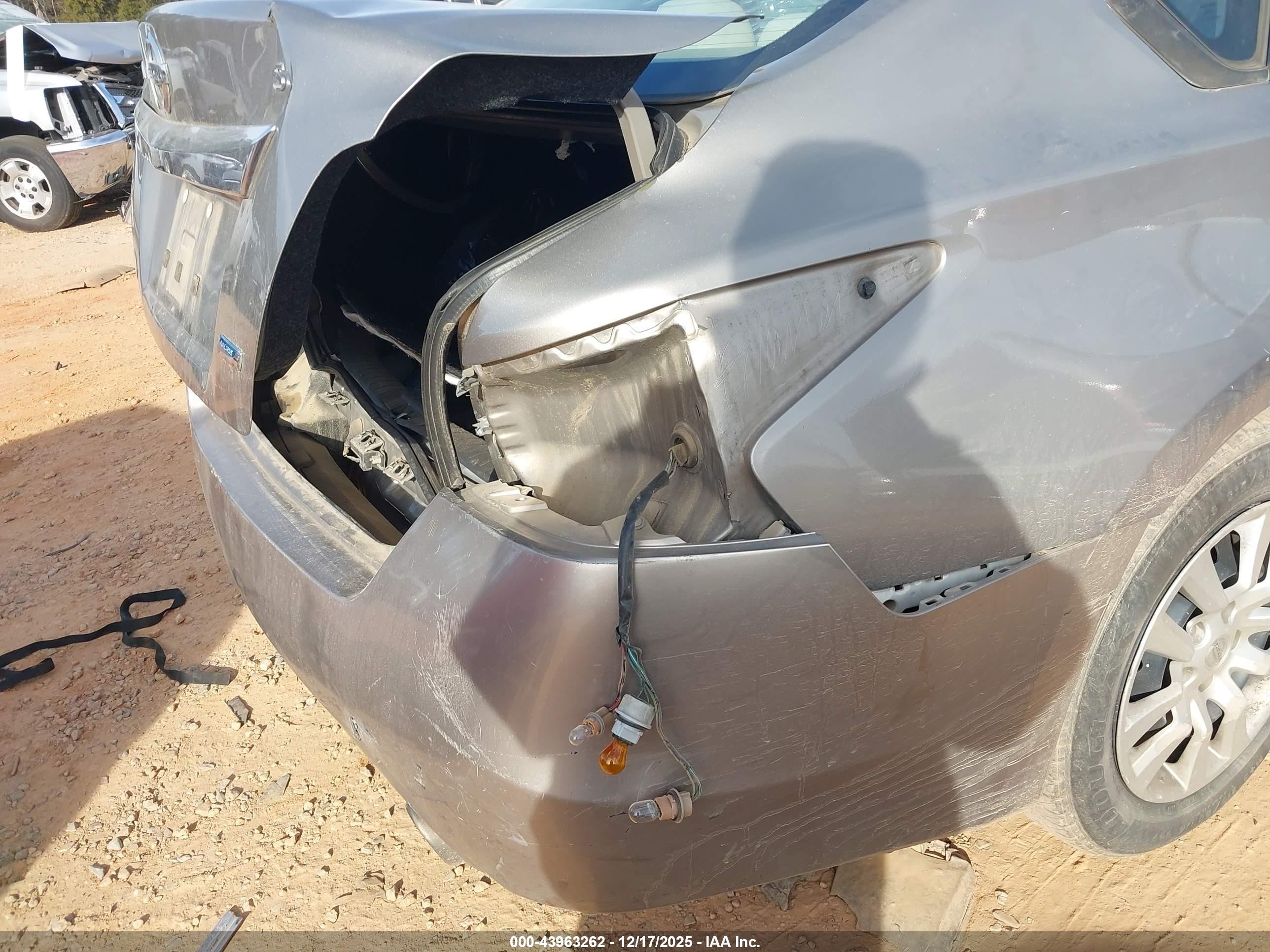 2014 Nissan Altima 2.5 S Tan vin: 1N4AL3AP3EC145862