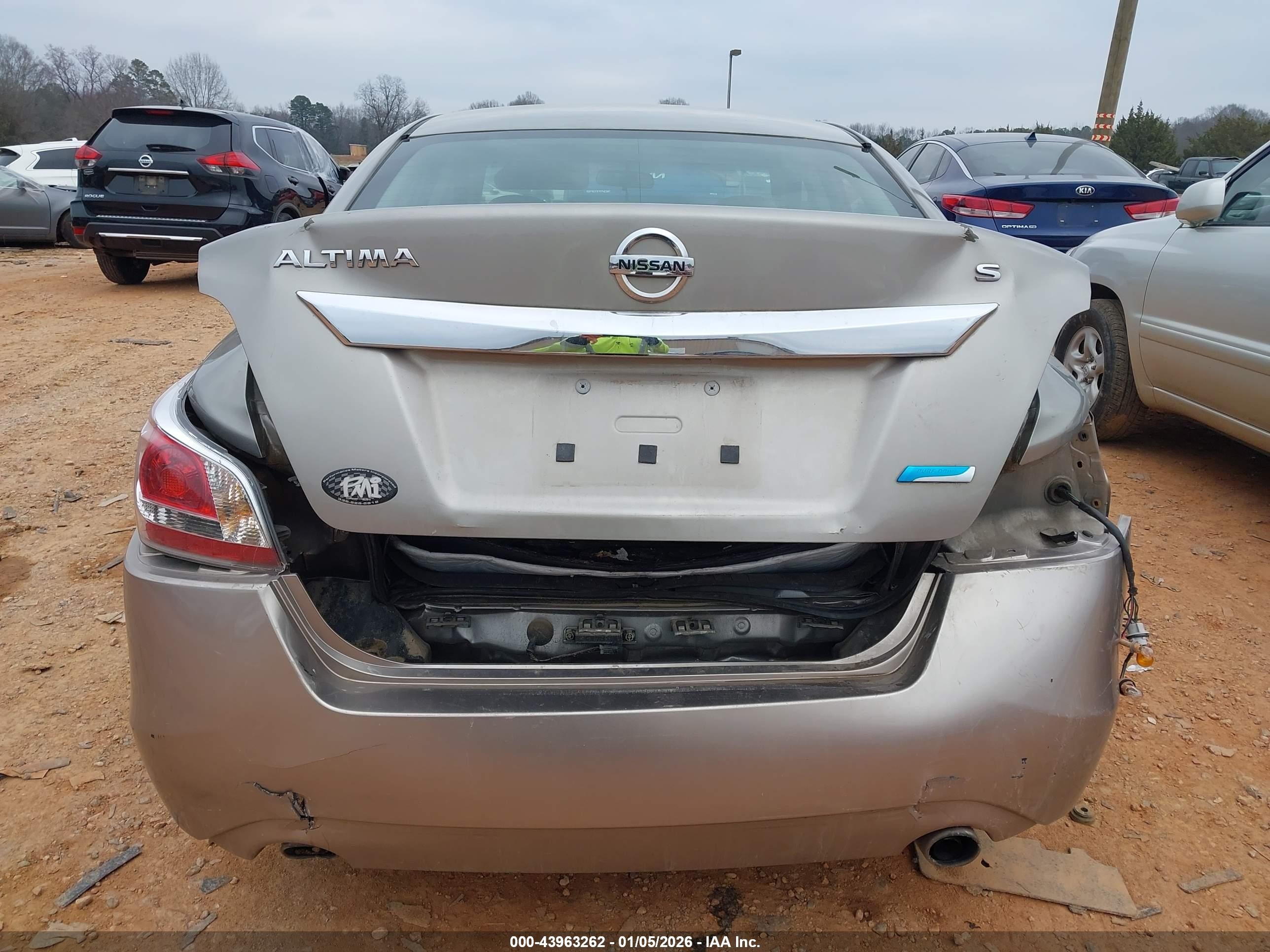 2014 Nissan Altima 2.5 S Tan vin: 1N4AL3AP3EC145862