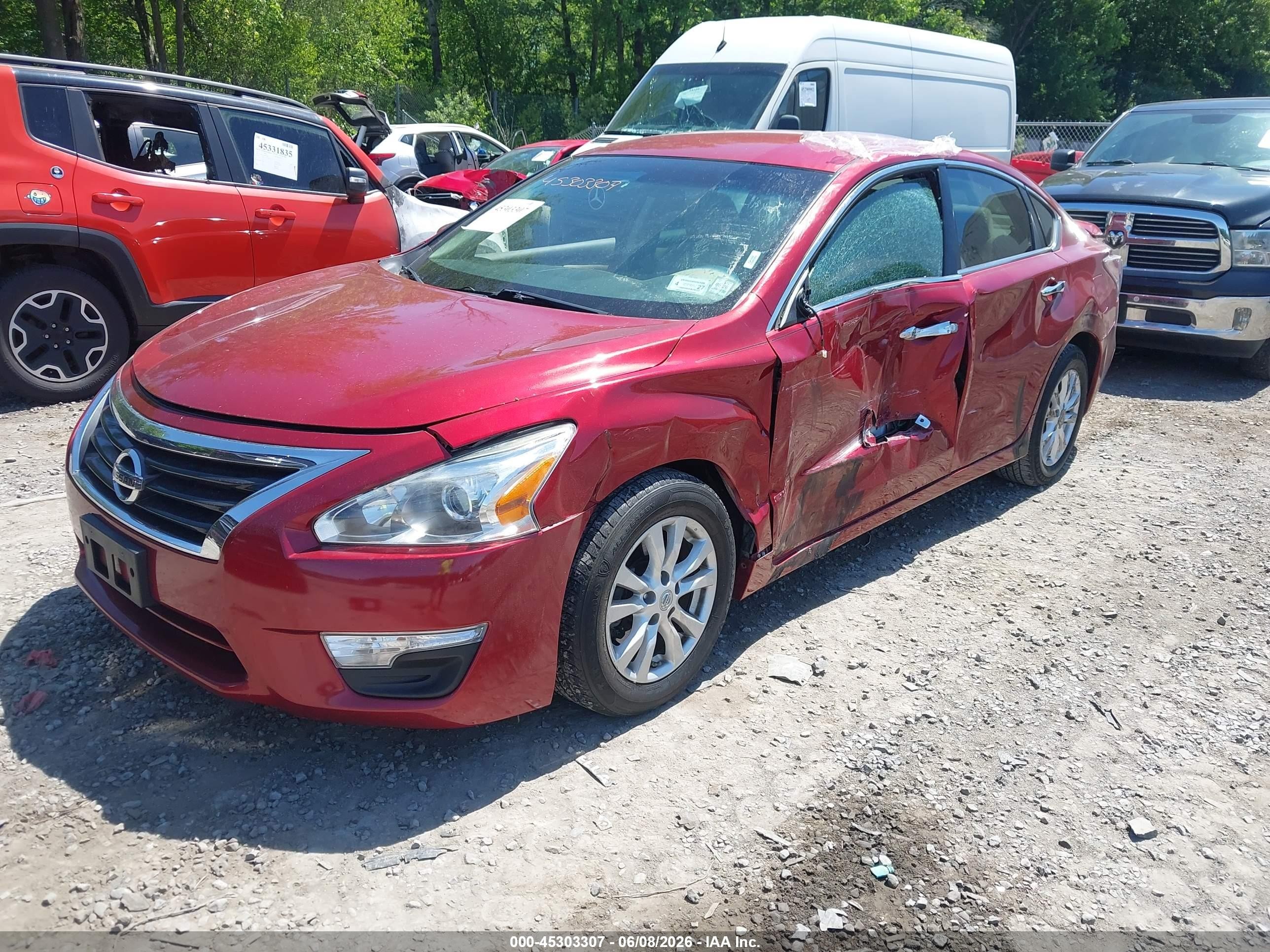 2014 Nissan Altima 2.5 S Red vin: 1N4AL3AP3EC155789