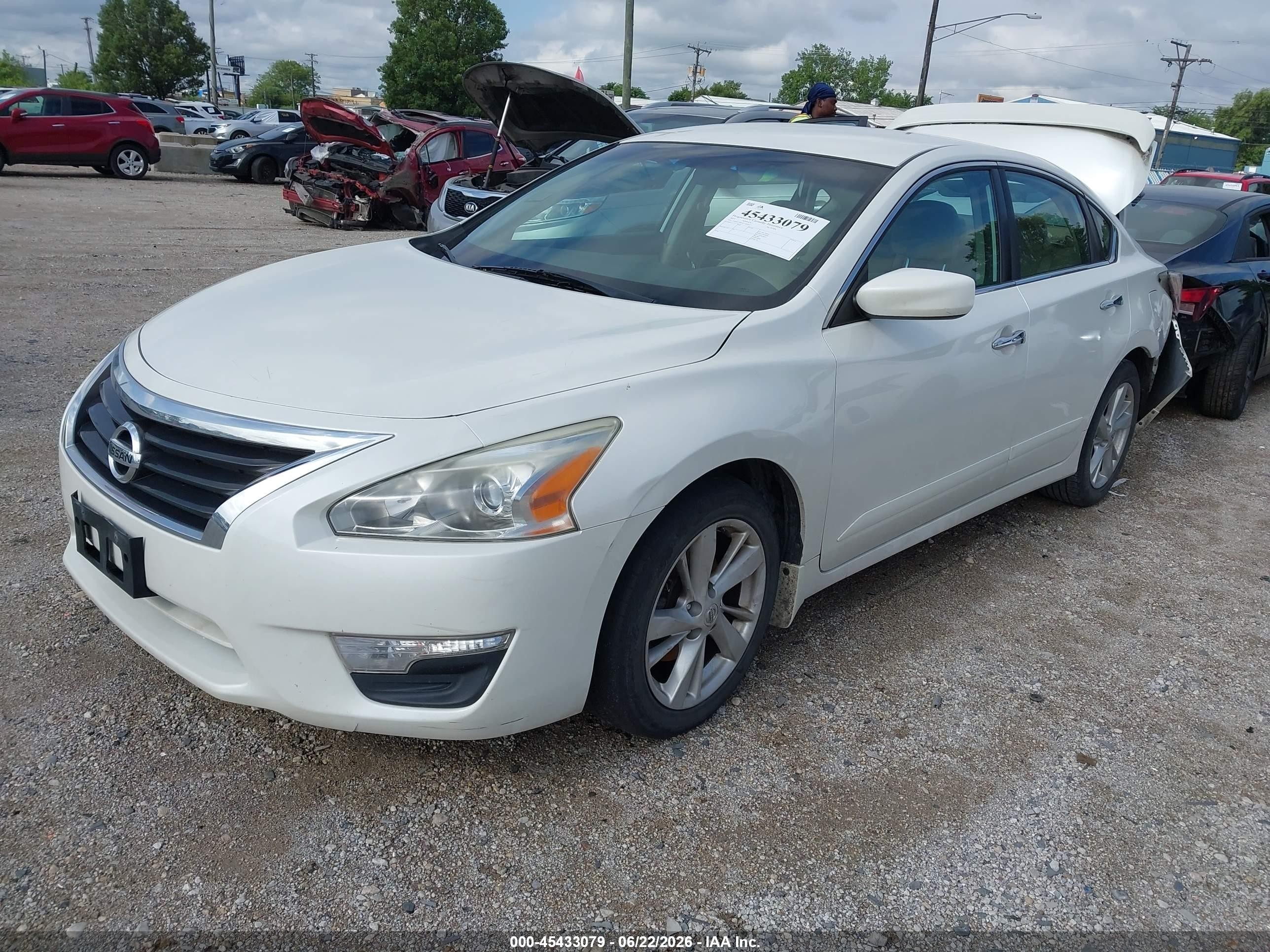 2014 Nissan Altima 2.5 Sv White vin: 1N4AL3AP3EC169367