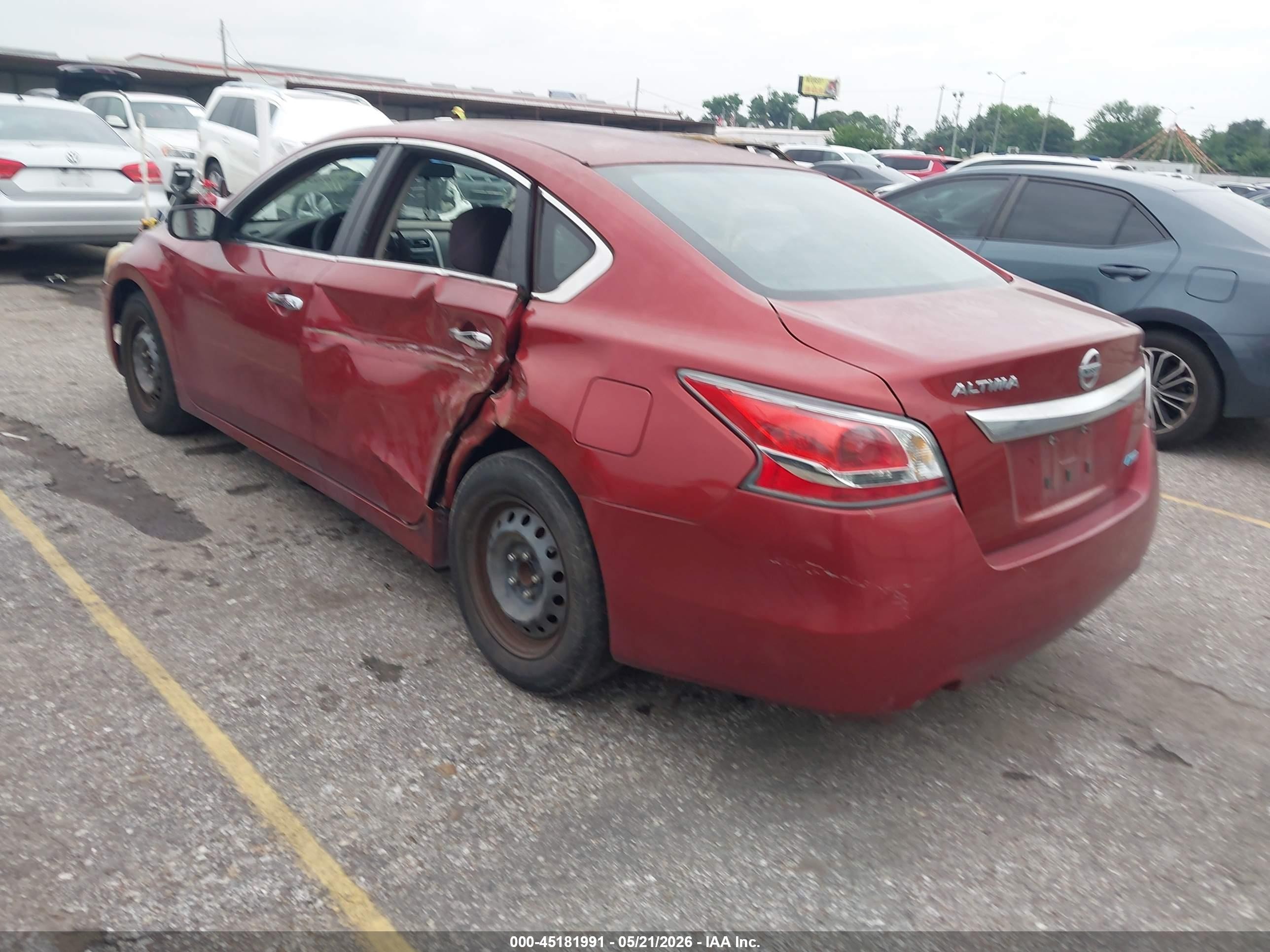 2014 Nissan Altima 2.5 S Red vin: 1N4AL3AP3EC172625
