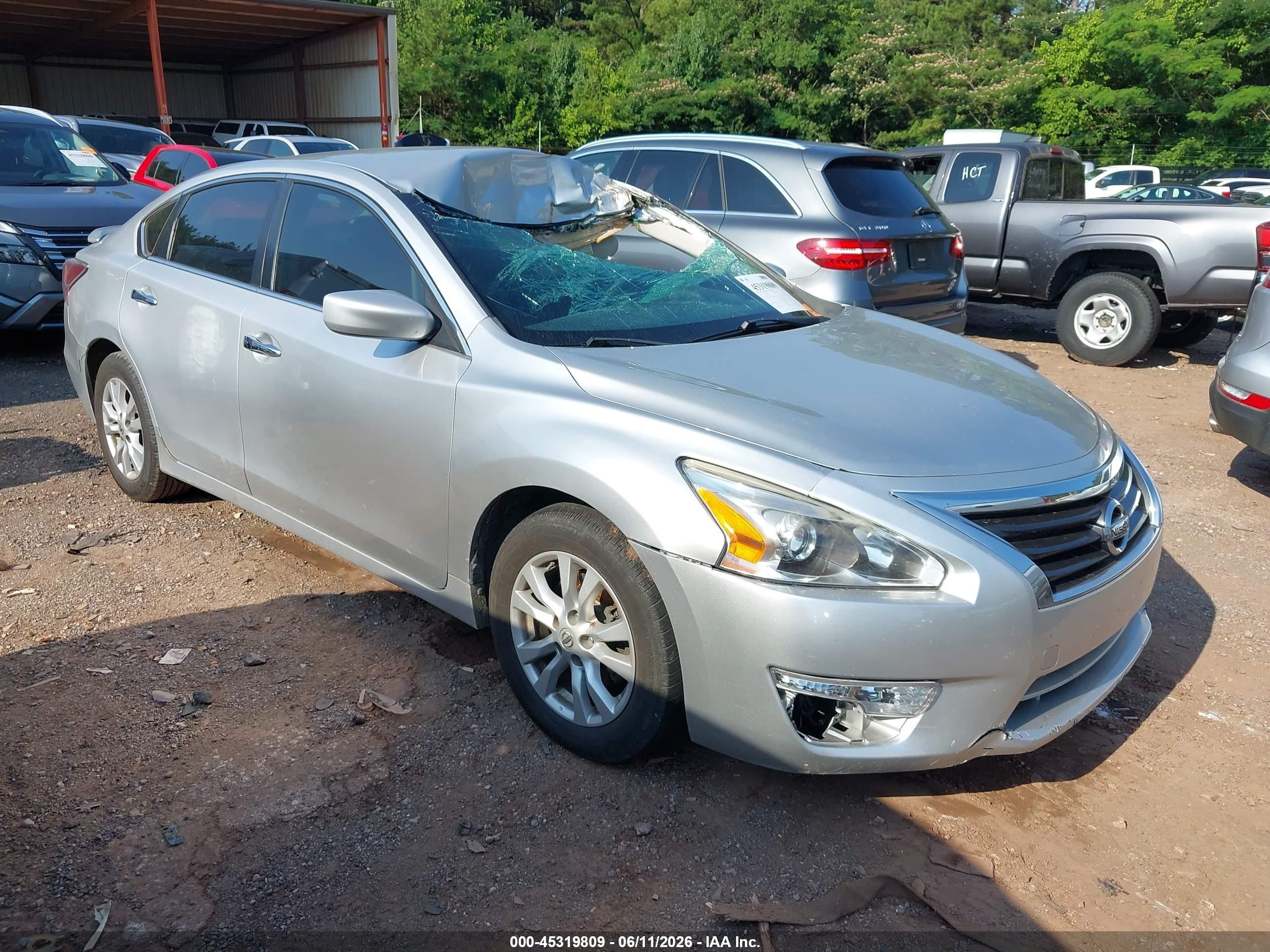 2014 Nissan Altima 2.5 S Silver vin: 1N4AL3AP3EC176562