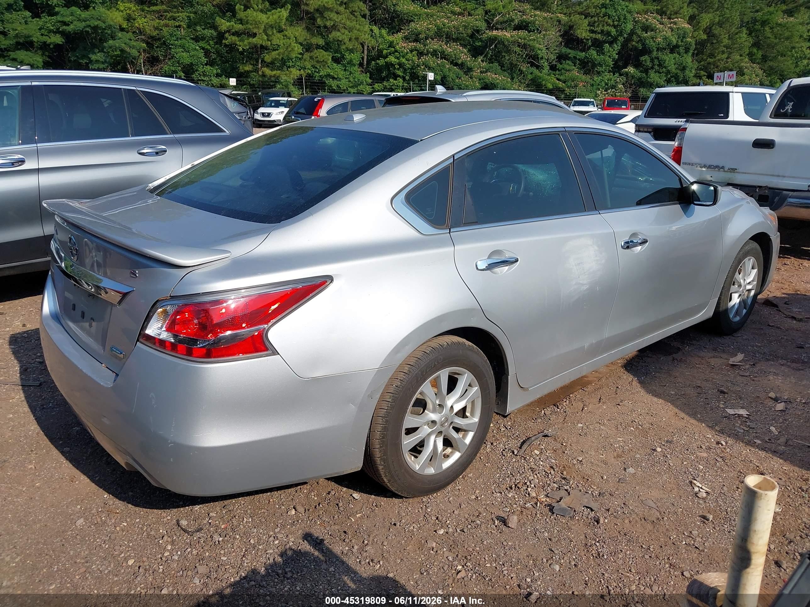 2014 Nissan Altima 2.5 S Silver vin: 1N4AL3AP3EC176562