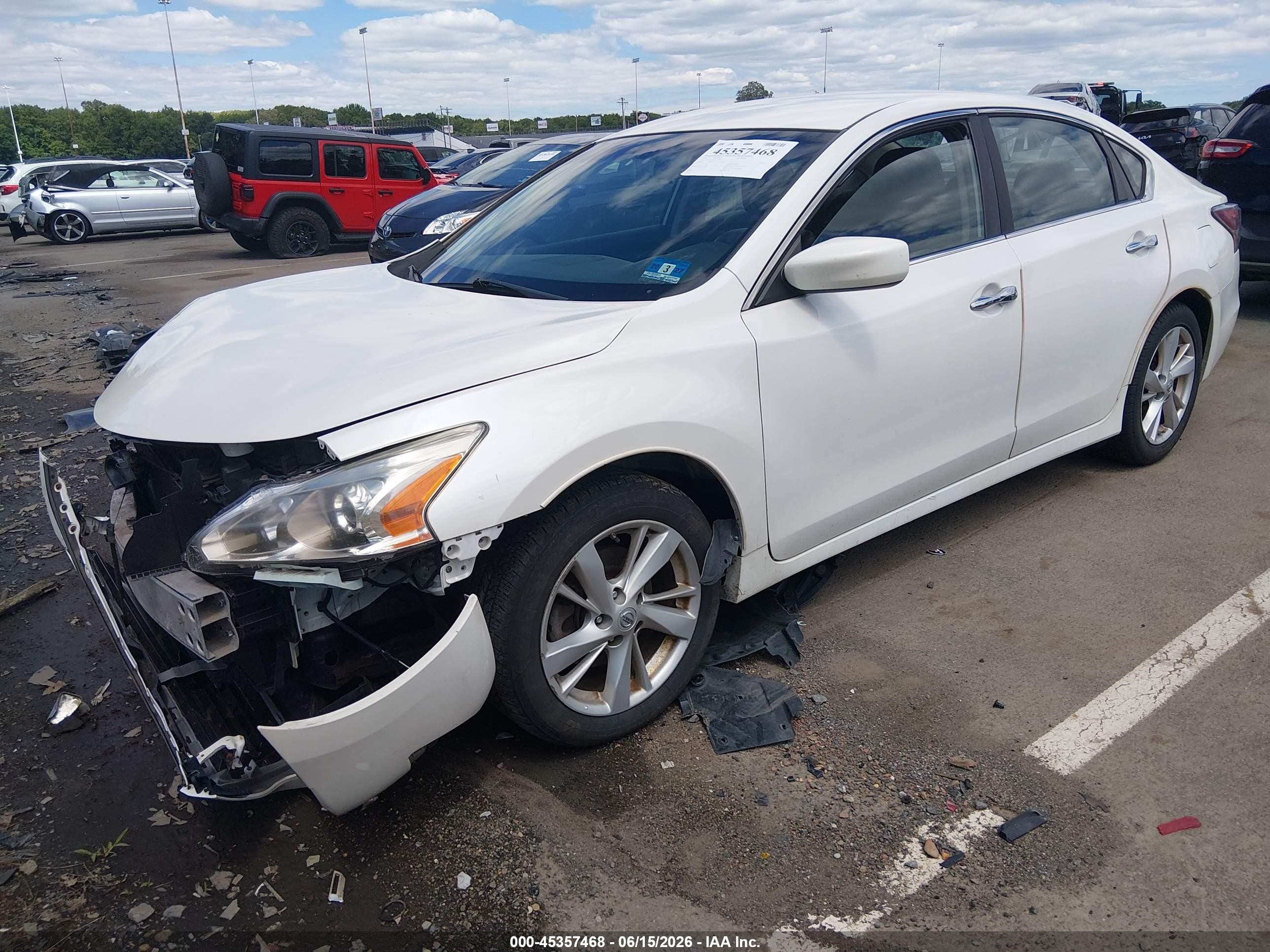 2014 Nissan Altima 2.5 Sv White vin: 1N4AL3AP3EC177369