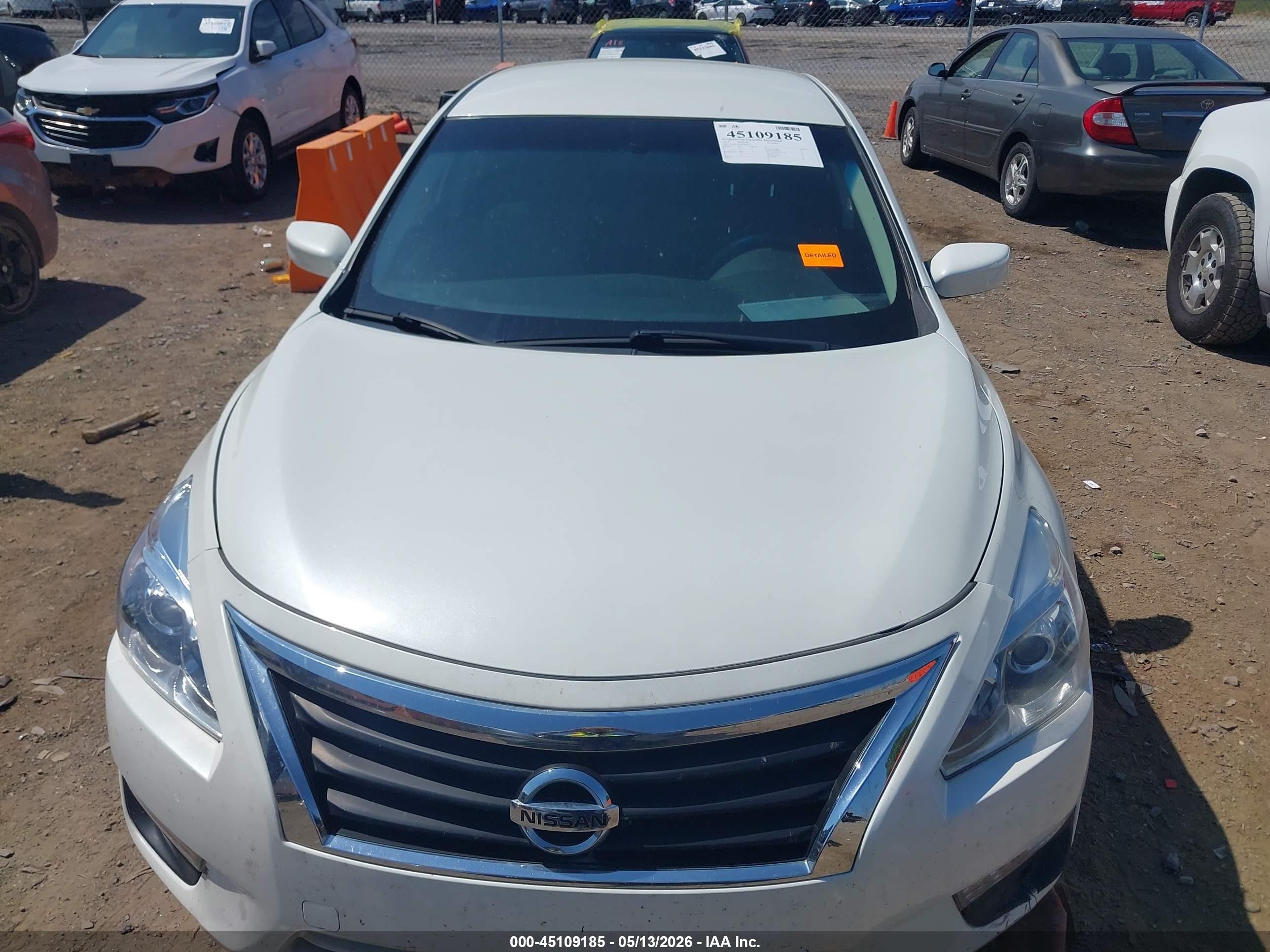 2014 Nissan Altima 2.5 S Белый vin: 1N4AL3AP3EC182572