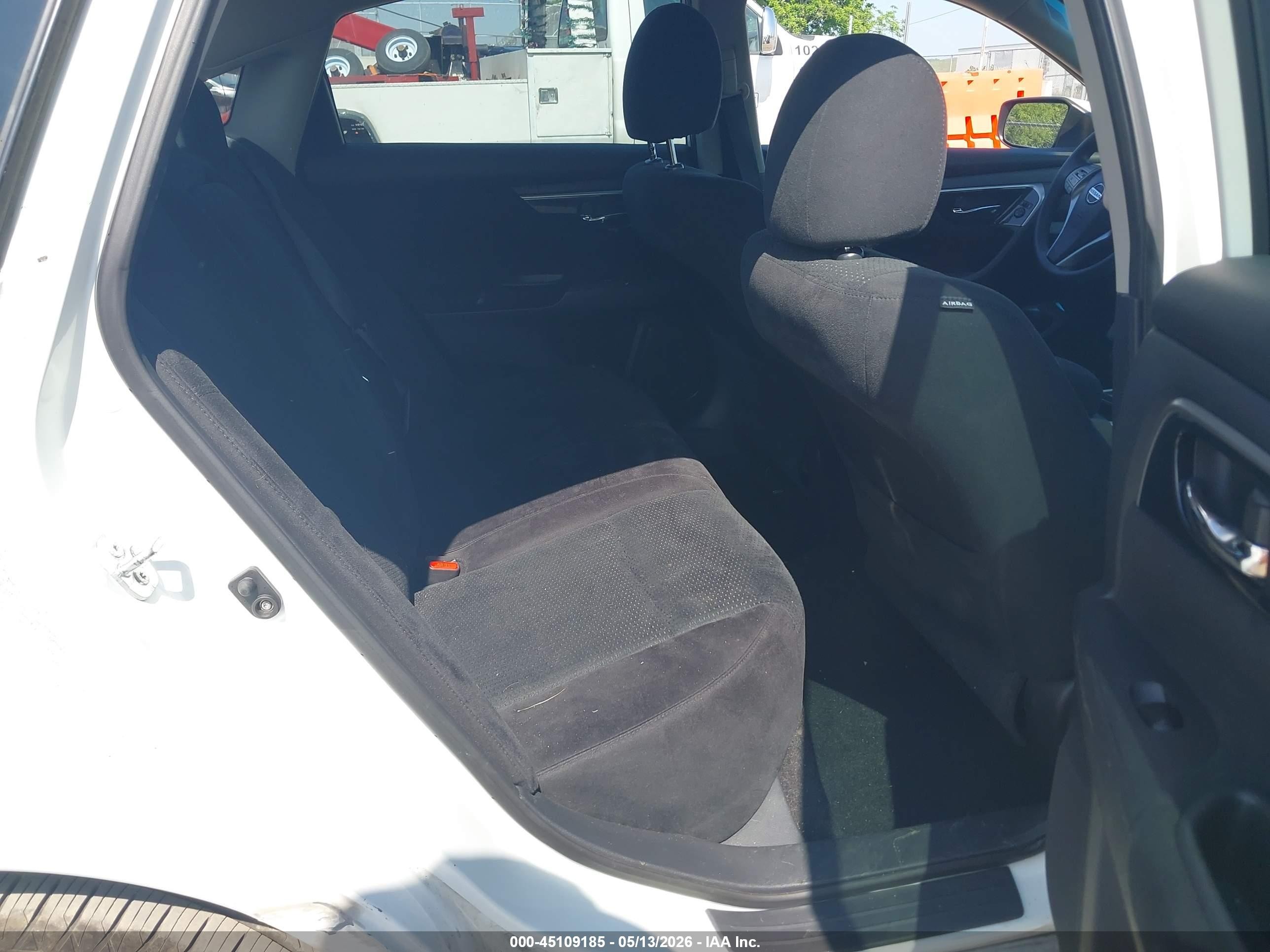 2014 Nissan Altima 2.5 S Белый vin: 1N4AL3AP3EC182572