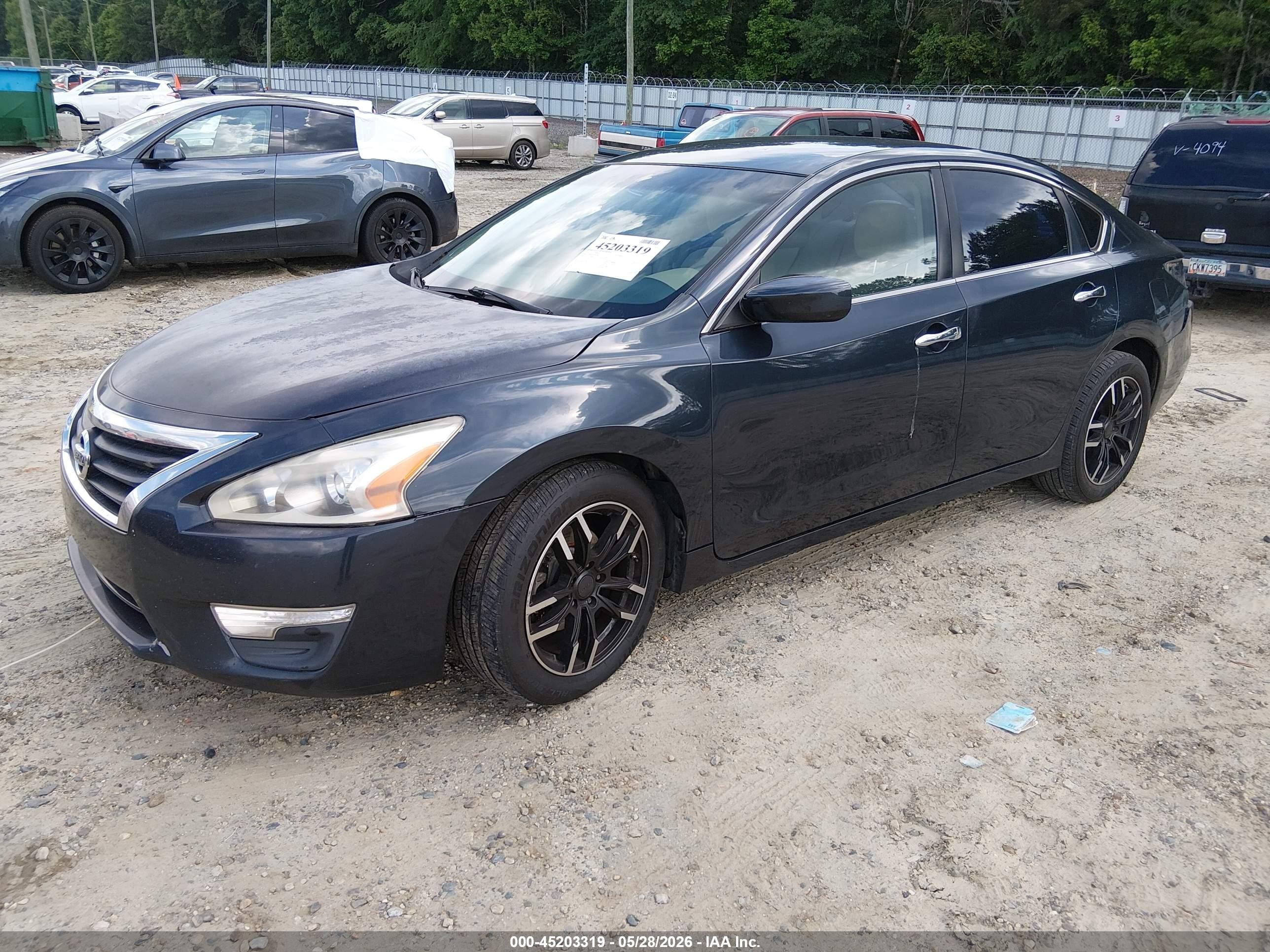 2014 Nissan Altima 2.5 S Black vin: 1N4AL3AP3EC184354