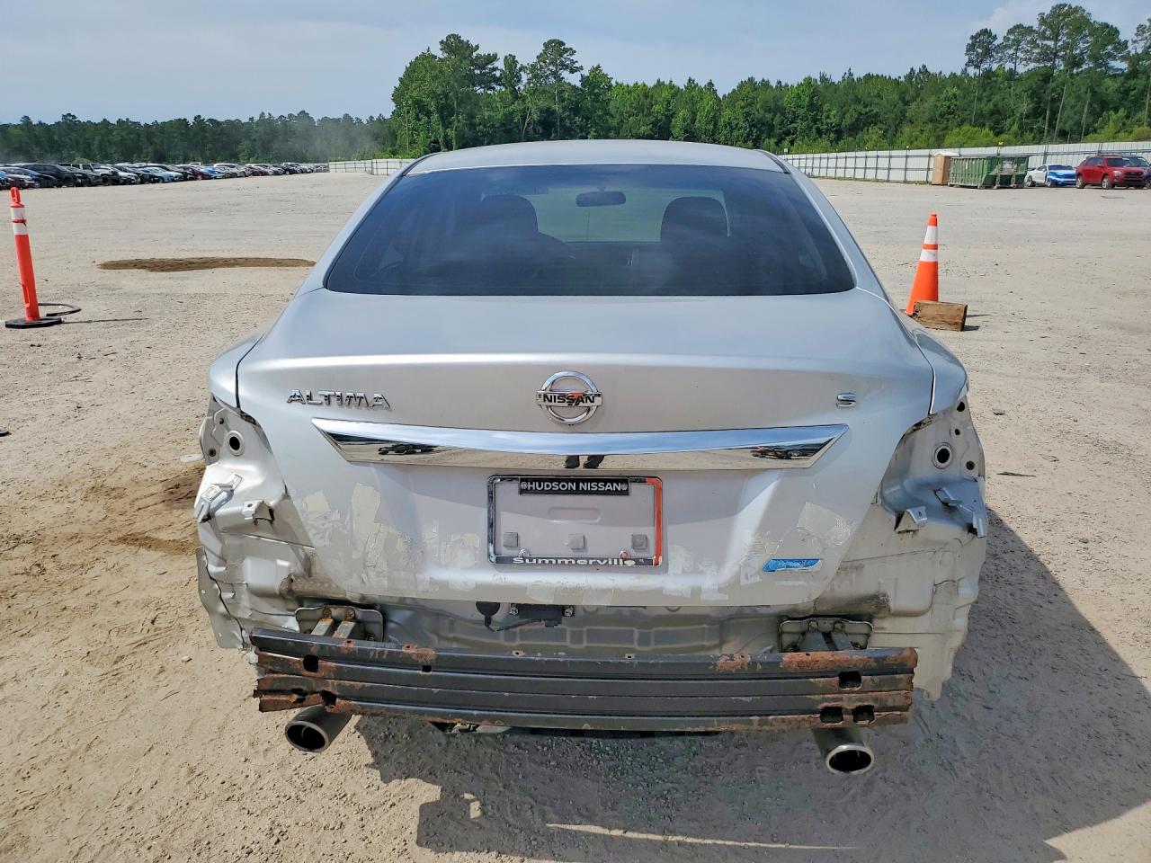 2014 Nissan Altima 2.5 S Серебряный vin: 1N4AL3AP3EC298595
