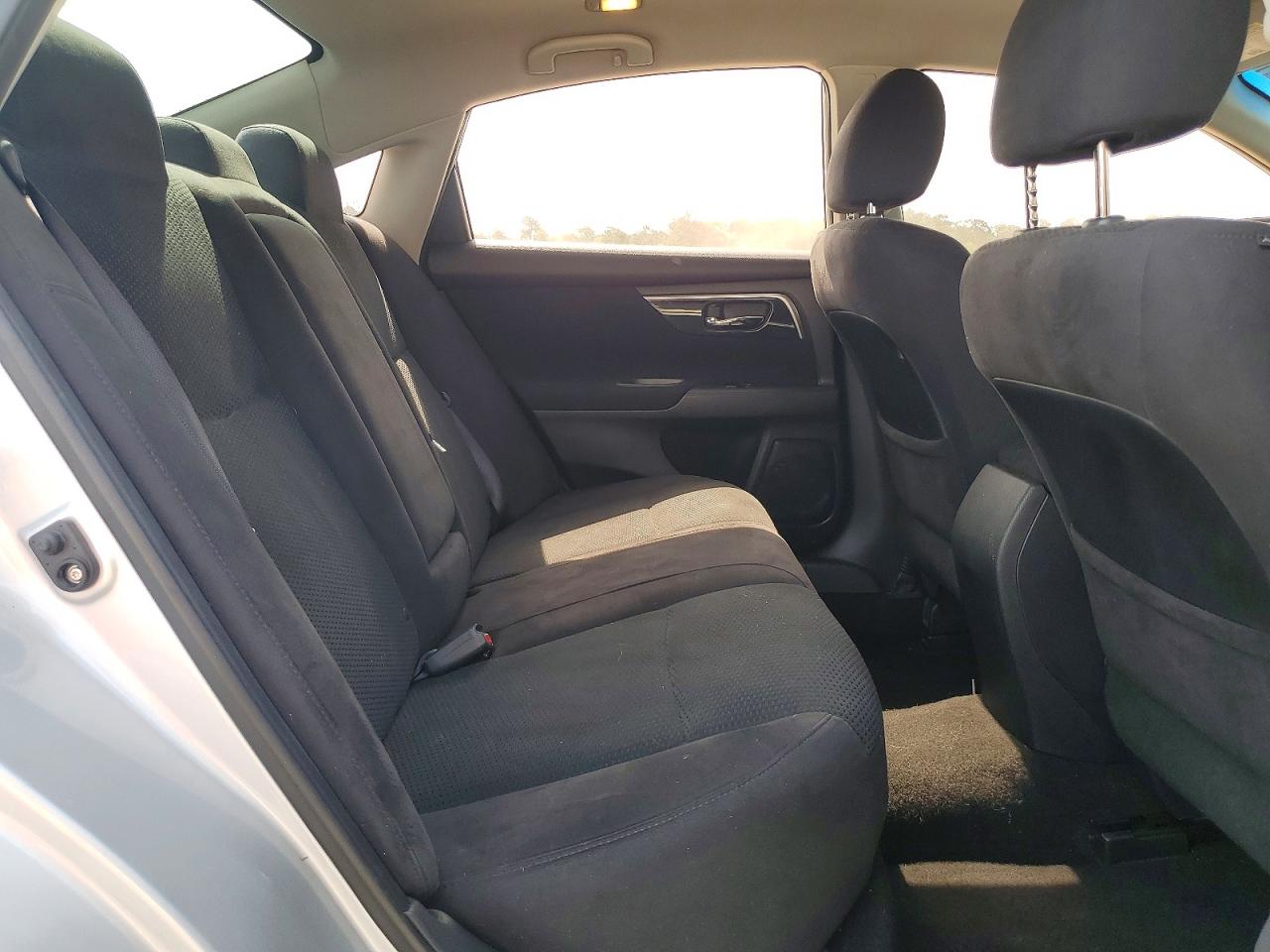 2014 Nissan Altima 2.5 S Серебряный vin: 1N4AL3AP3EC298595