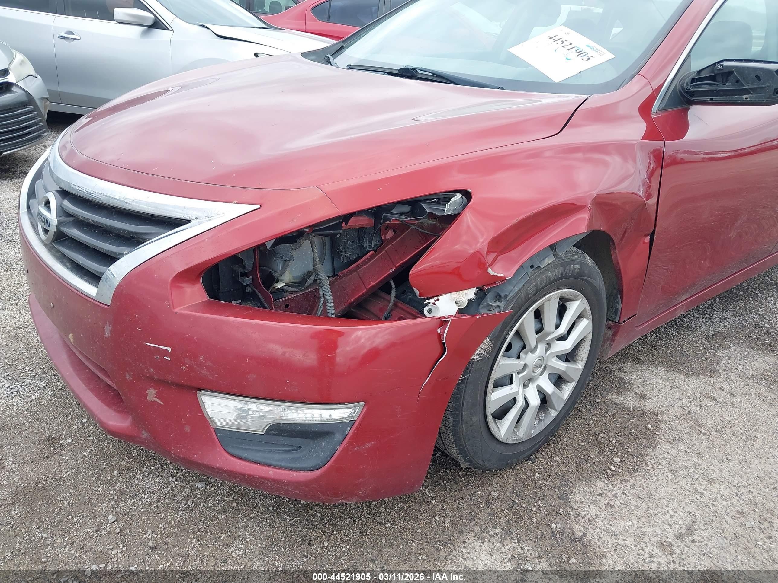2014 Nissan Altima 2.5 S Maroon vin: 1N4AL3AP3EC317257