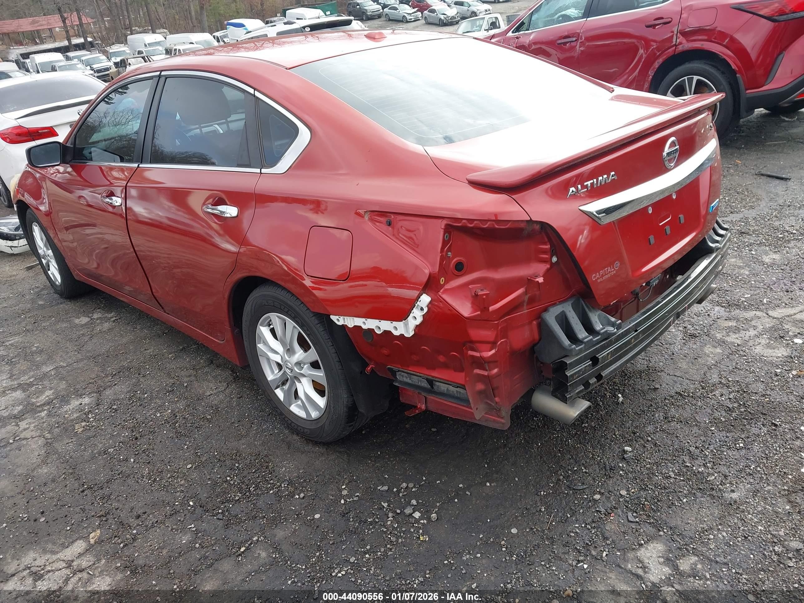 2014 Nissan Altima 2.5 S Red vin: 1N4AL3AP3EC403409
