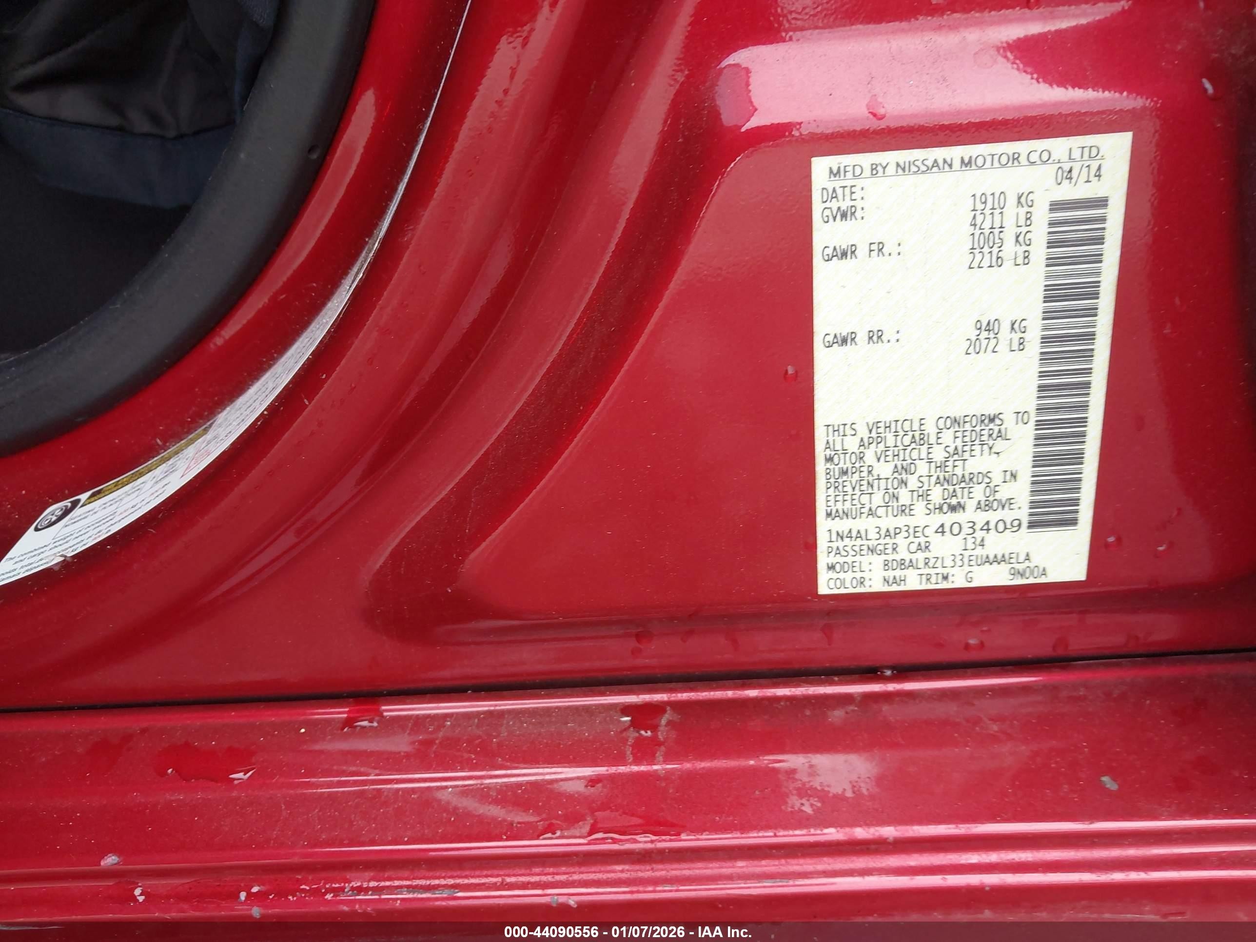 2014 Nissan Altima 2.5 S Red vin: 1N4AL3AP3EC403409