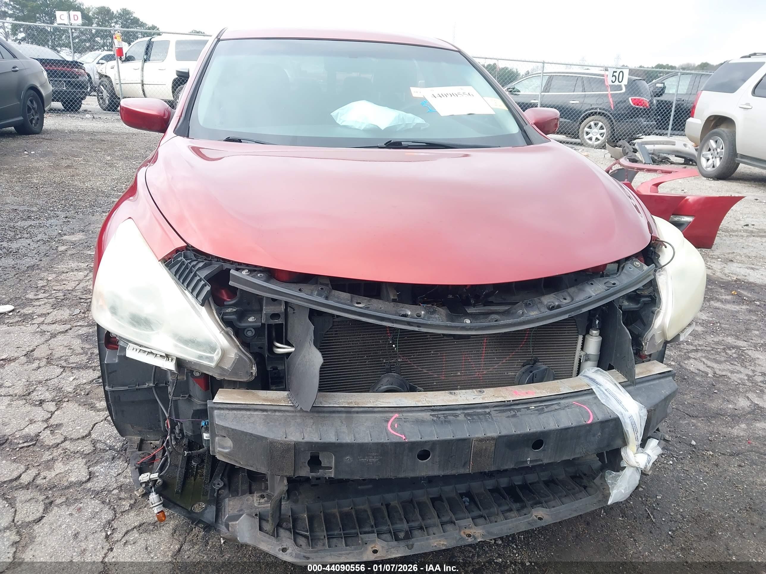 2014 Nissan Altima 2.5 S Red vin: 1N4AL3AP3EC403409