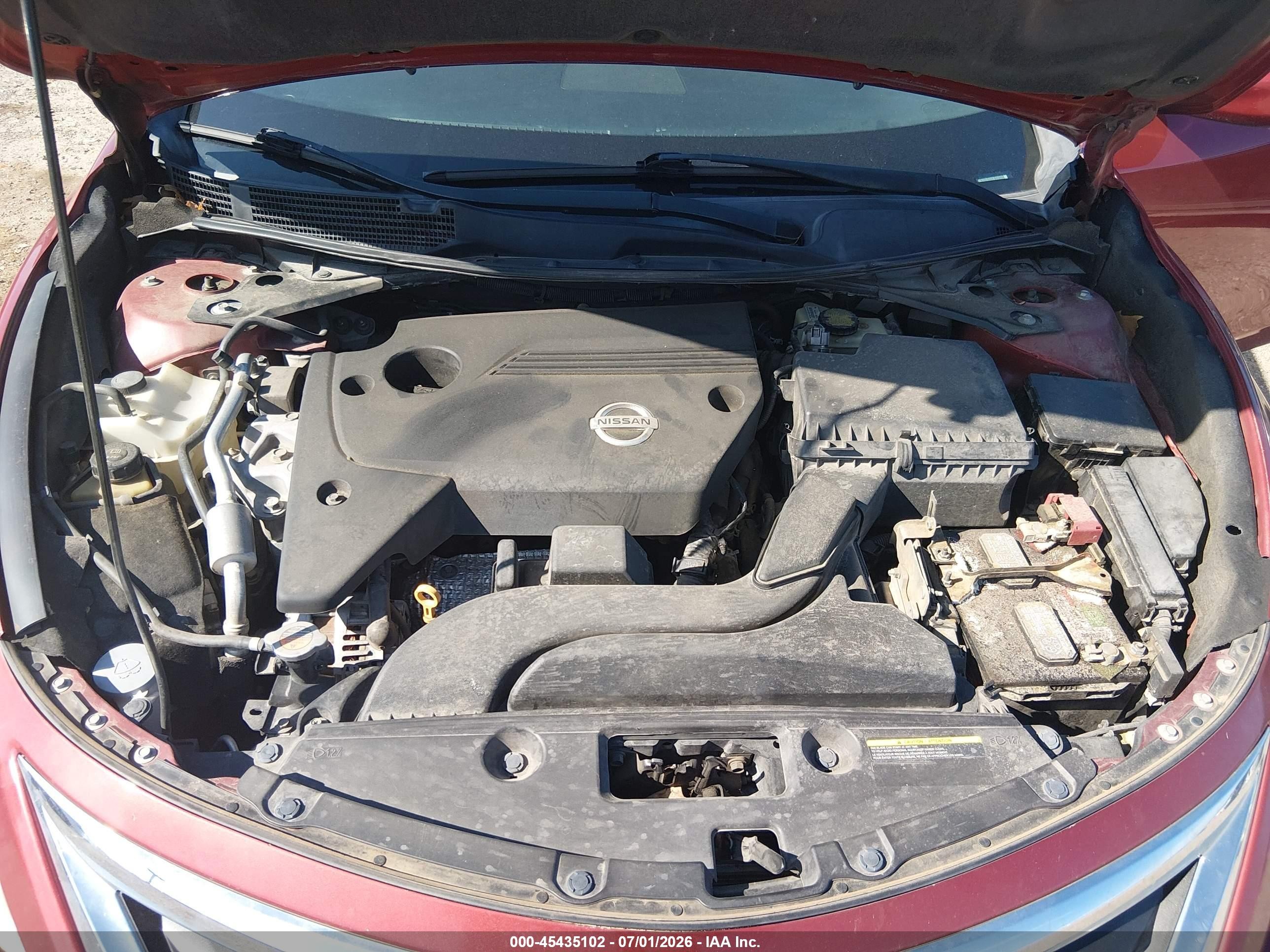 2014 Nissan Altima 2.5 S Red vin: 1N4AL3AP3EC412000