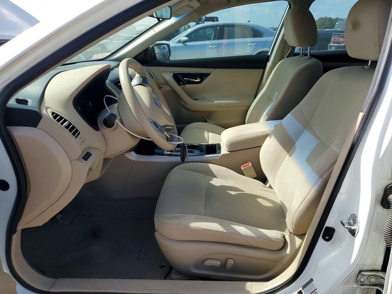 2014 Nissan Altima 2.5 S White vin: 1N4AL3AP3EC413034