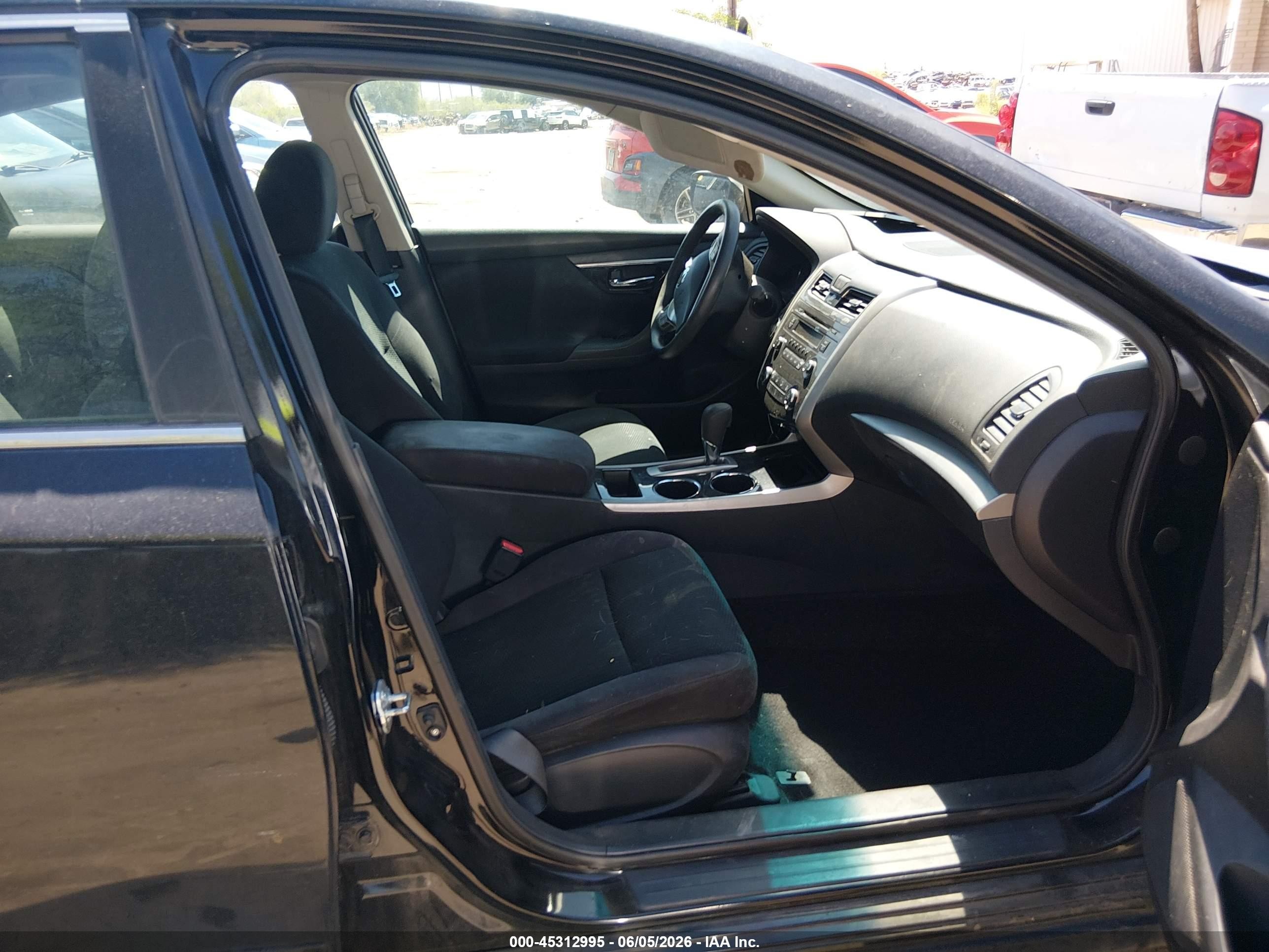 2014 Nissan Altima 2.5 S Черный vin: 1N4AL3AP3EC427354
