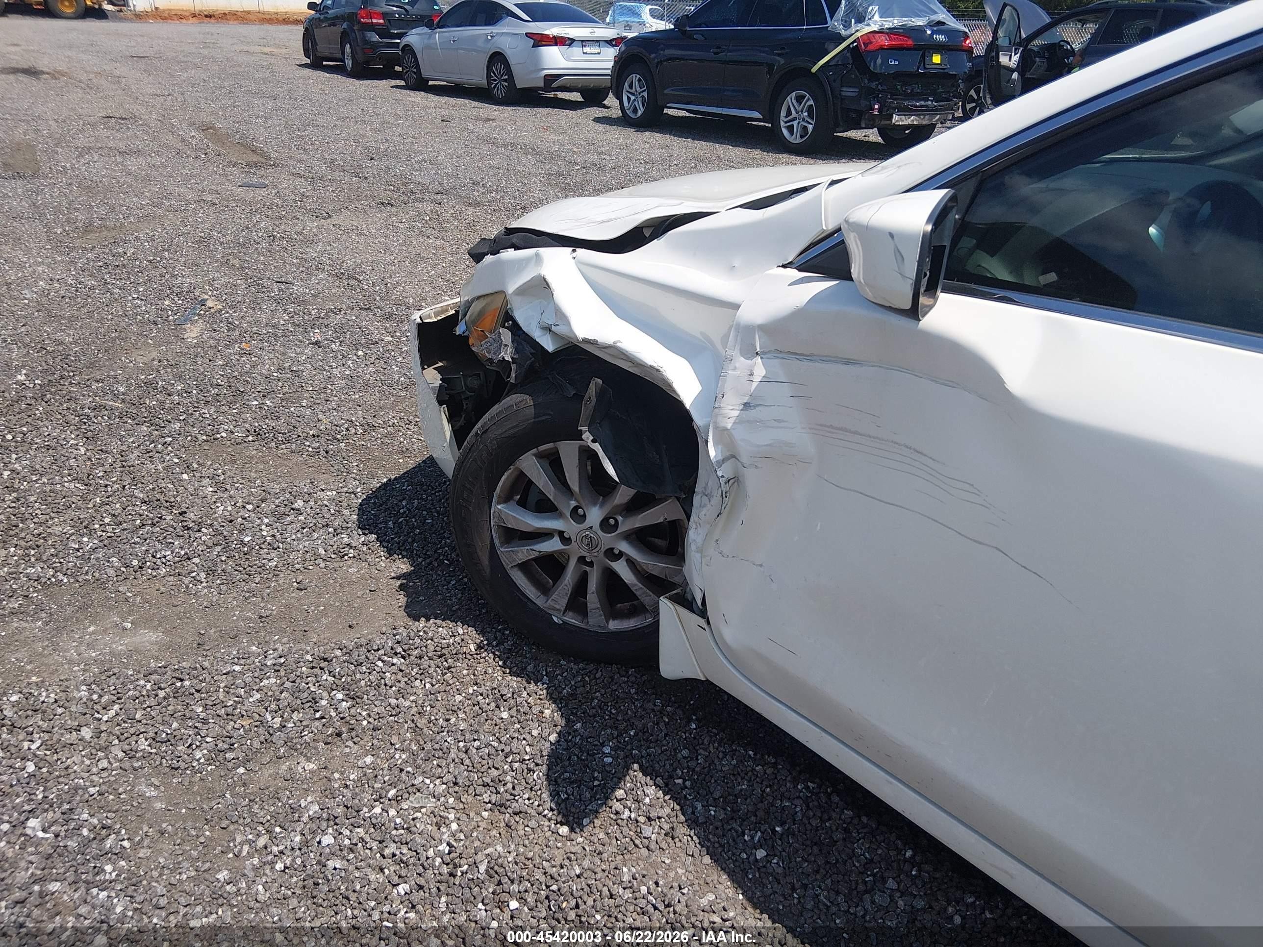 2014 Nissan Altima 2.5 S White vin: 1N4AL3AP3EC428682