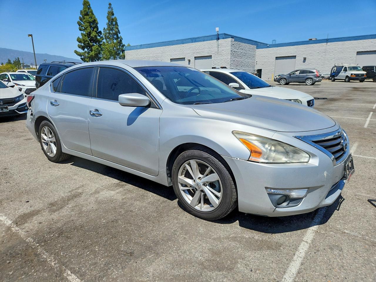 2014 Nissan Altima 2.5 Sv Серебряный vin: 1N4AL3AP3EC428875