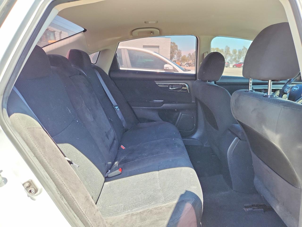 2014 Nissan Altima 2.5 Sv Серебряный vin: 1N4AL3AP3EC428875