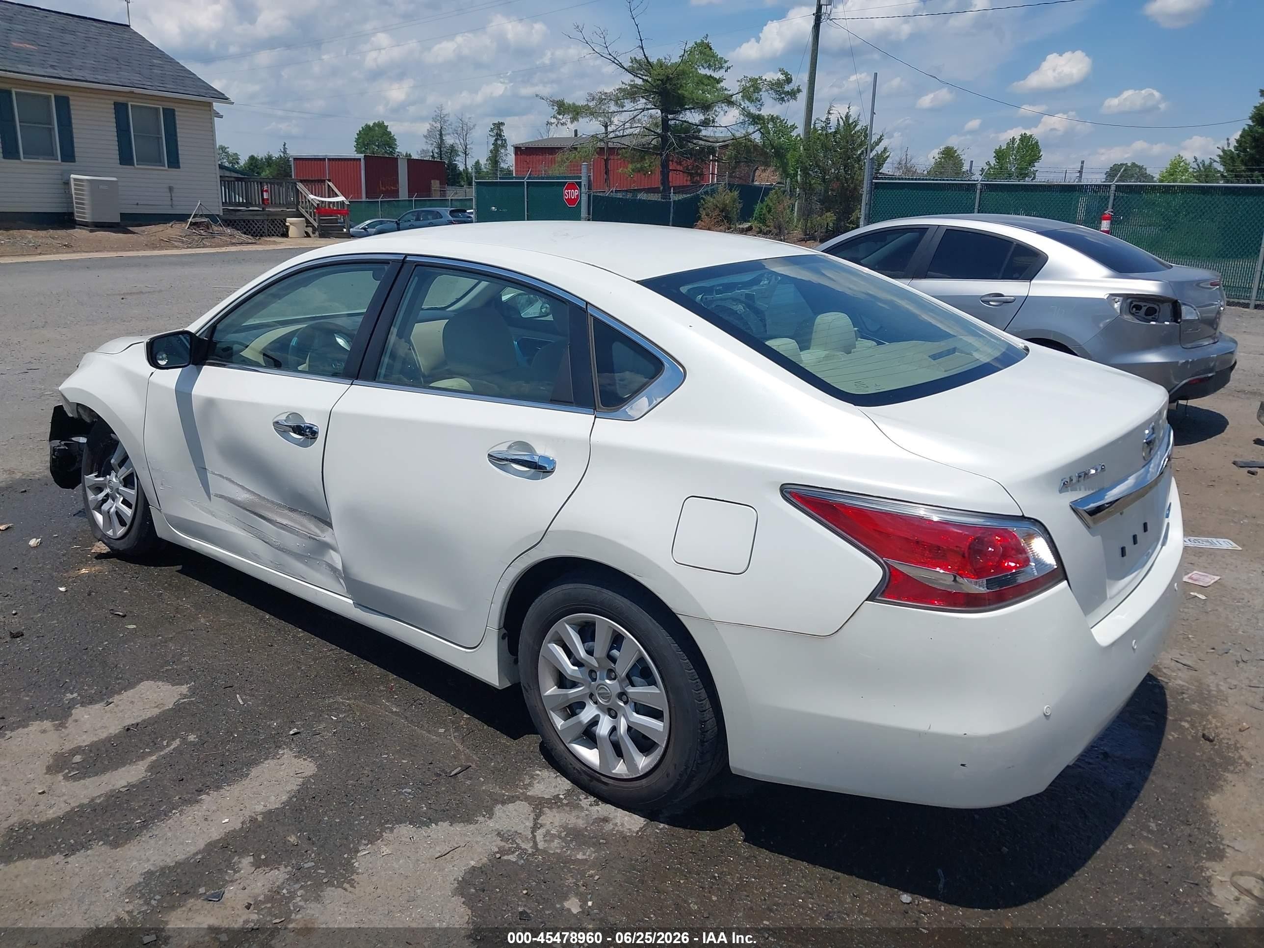 2014 Nissan Altima 2.5 White vin: 1N4AL3AP3EC903893