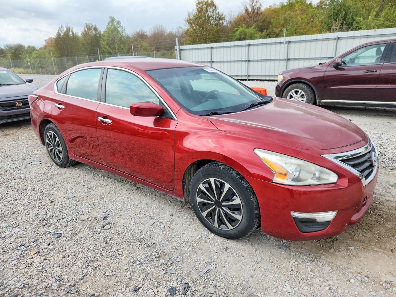 2014 Nissan Altima 2.5 S Maroon vin: 1N4AL3AP3EN209516
