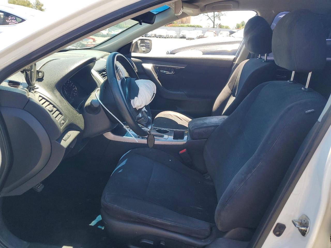 2014 Nissan Altima 2.5 S White vin: 1N4AL3AP3EN217518