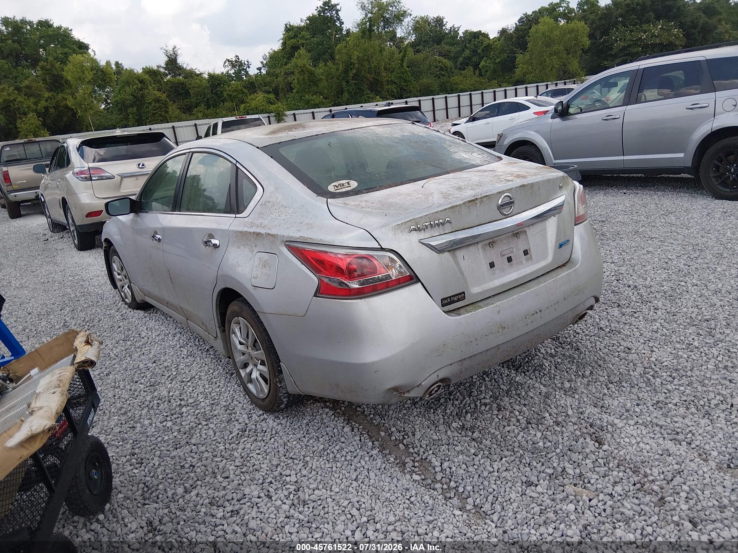 2014 Nissan Altima 2.5 S Silver vin: 1N4AL3AP3EN220838