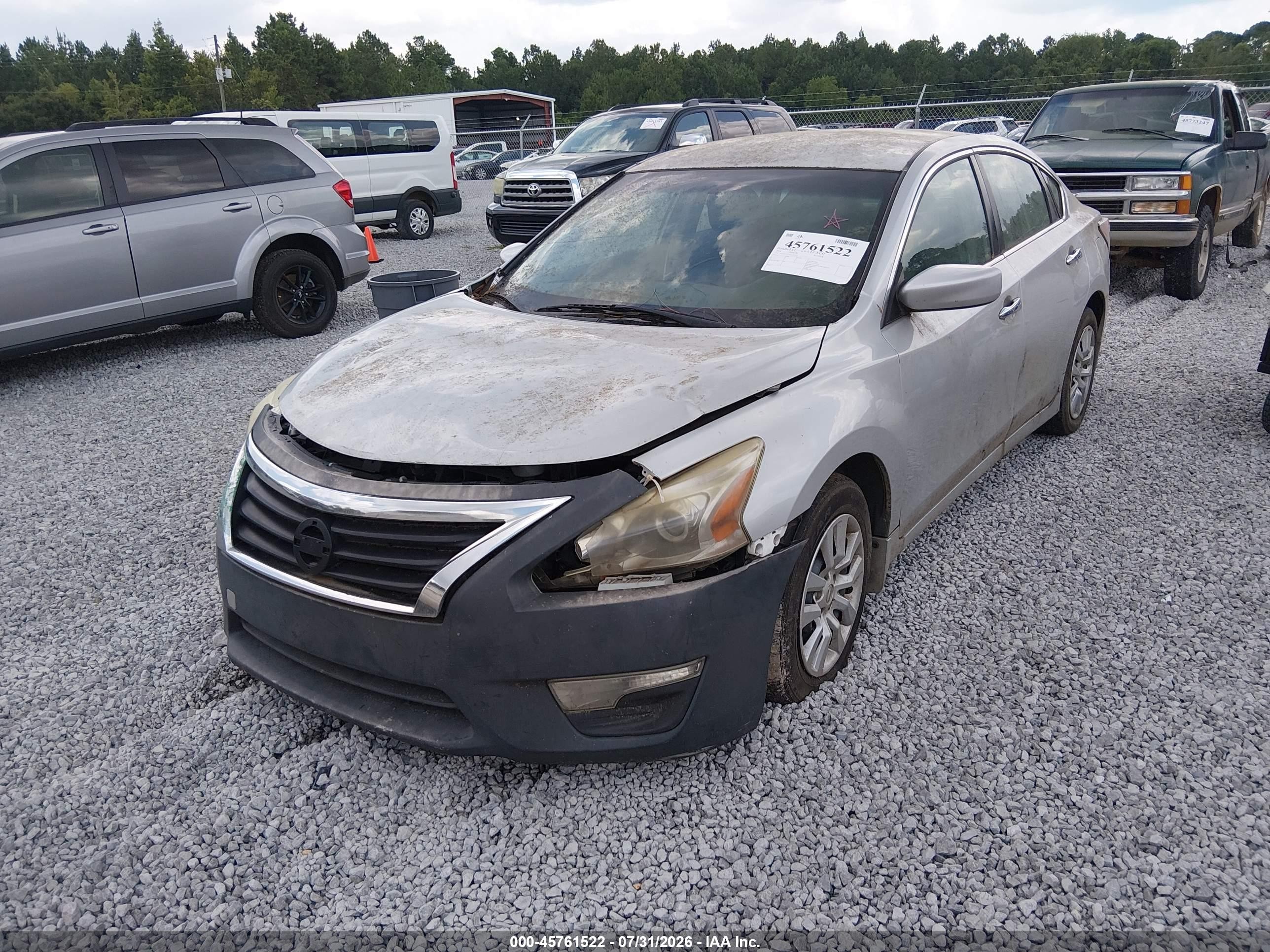 2014 Nissan Altima 2.5 S Silver vin: 1N4AL3AP3EN220838