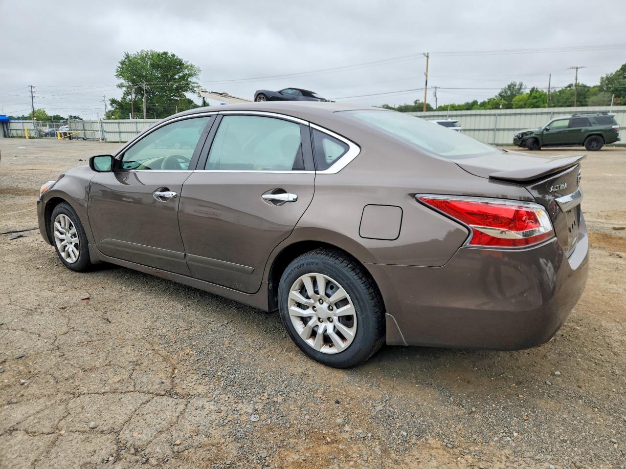 2014 Nissan Altima 2.5 S Коричневый vin: 1N4AL3AP3EN225764