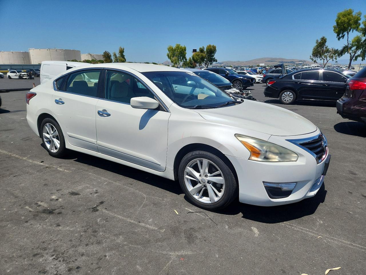 2014 Nissan Altima 2.5 Sv White vin: 1N4AL3AP3EN230754