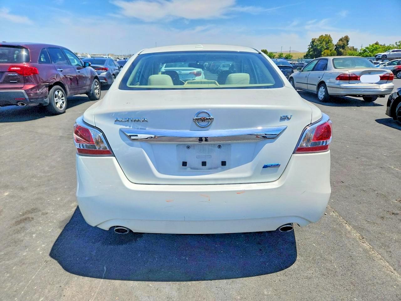 2014 Nissan Altima 2.5 Sv White vin: 1N4AL3AP3EN230754