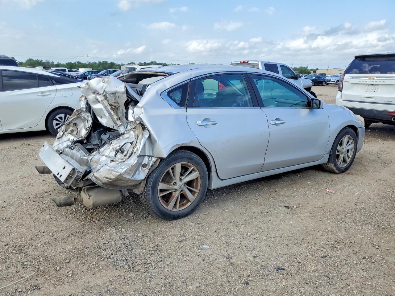 2014 Nissan Altima 2.5 Sv Silver vin: 1N4AL3AP3EN232228
