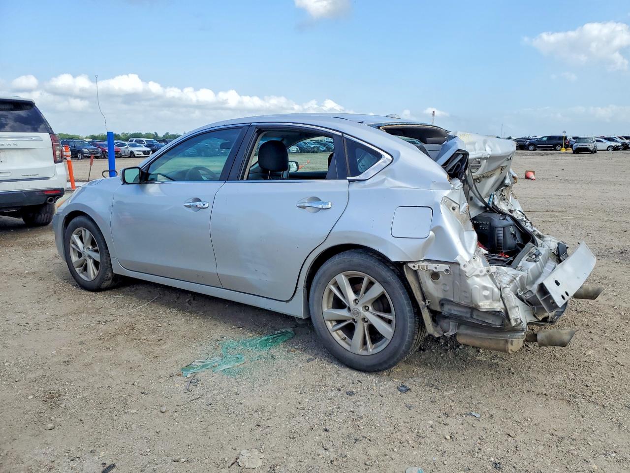 2014 Nissan Altima 2.5 Sv Silver vin: 1N4AL3AP3EN232228