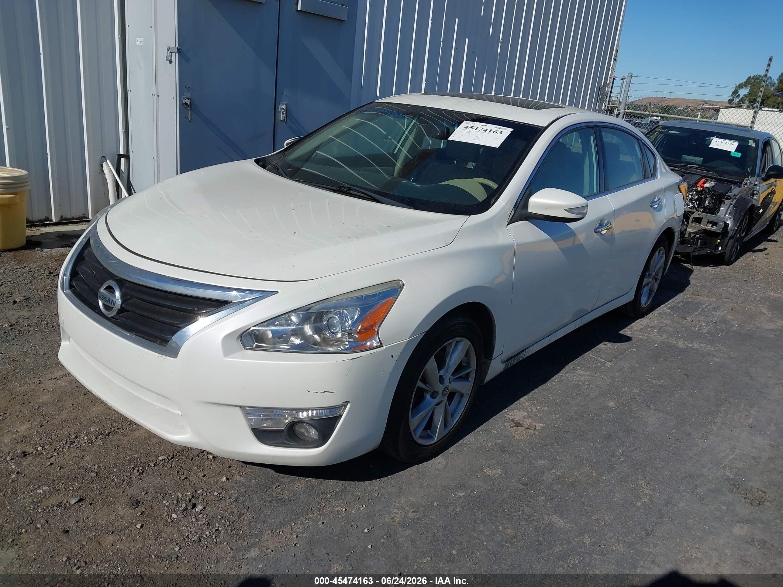 2014 Nissan Altima 2.5/2.5 S/2.5 Sl/2.5 Sv White vin: 1N4AL3AP3EN253516
